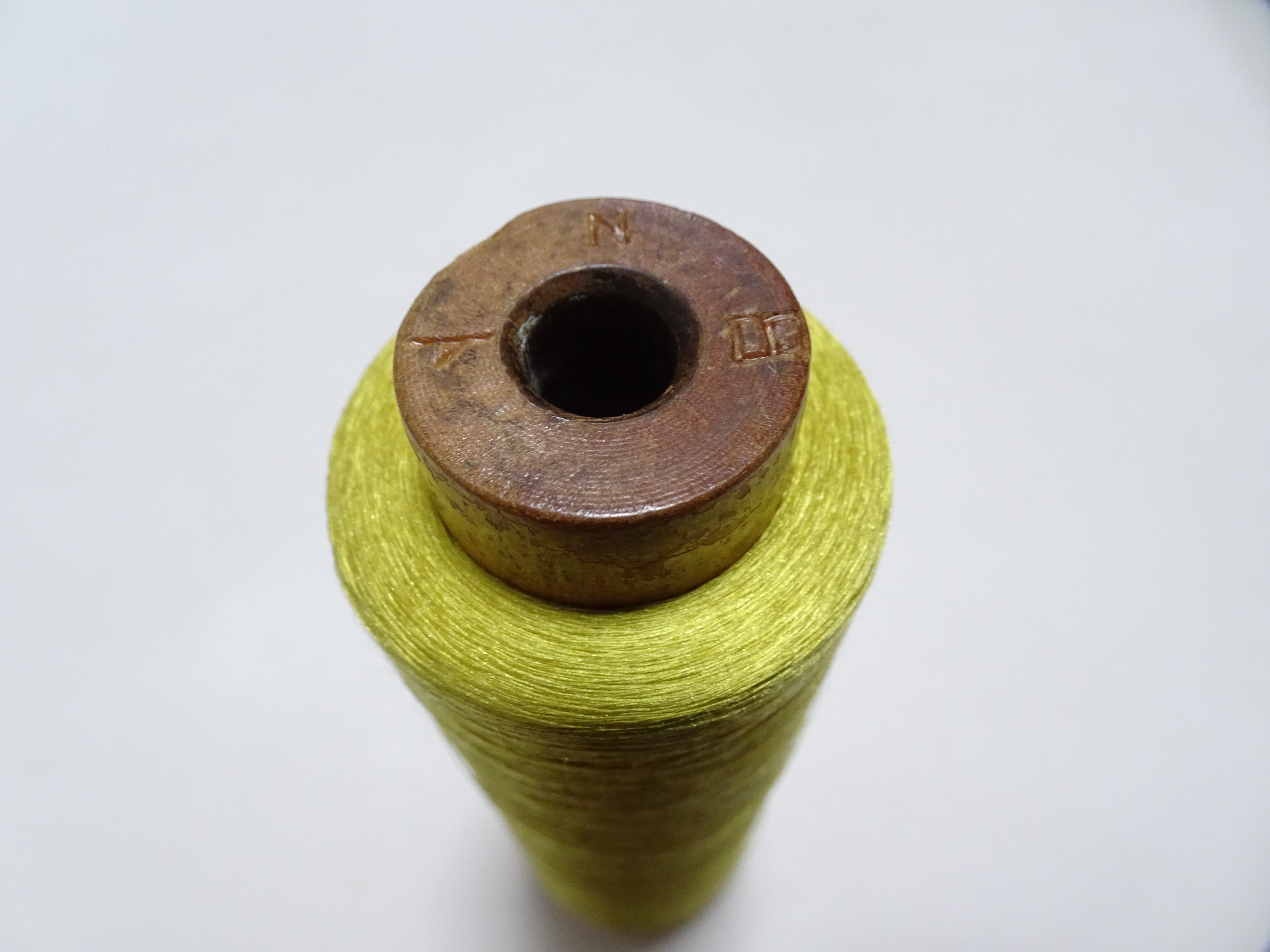 Japanese Vintage Silk Thread & Woodn Spool Embroidery 18722