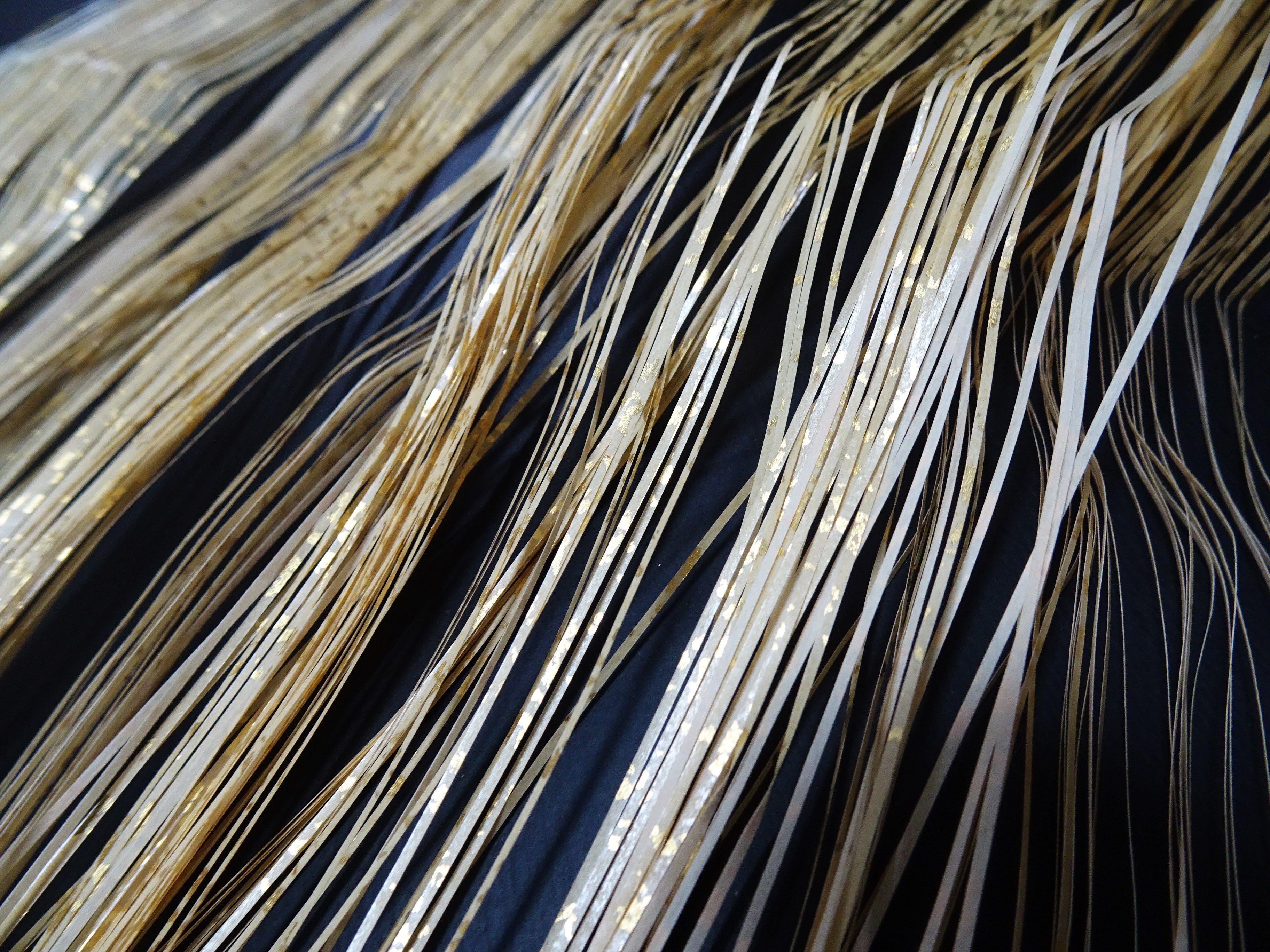 Super Rare Vintage Saga Nishiki Flat 24K Gold Leaf Kinsunago Thread – Premium Hira-haku, Traditional Japanese Textile Material 16010