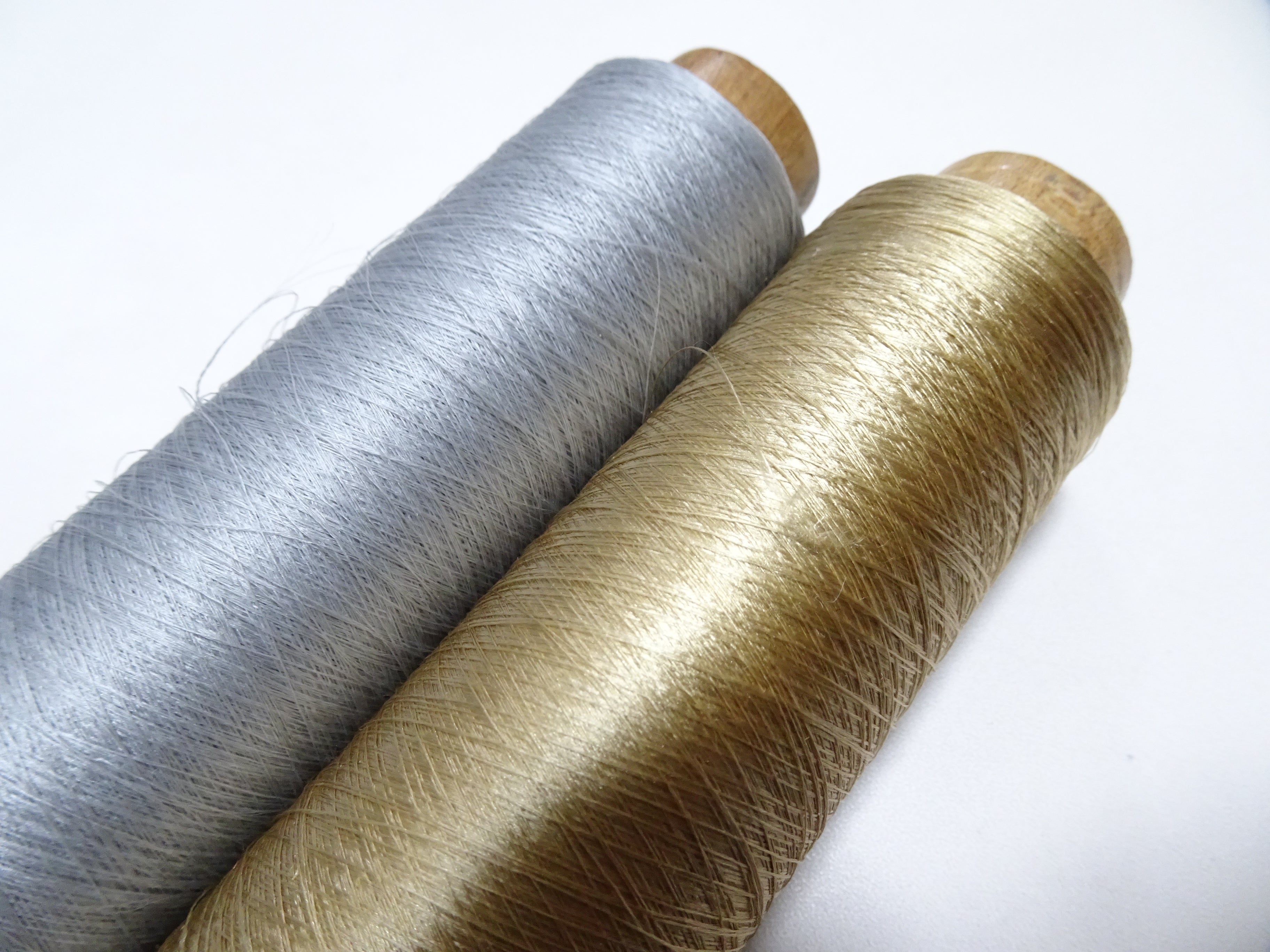 Japanese Vintage Silk Thread & Woodn Spool 2sets Embroidery 18723