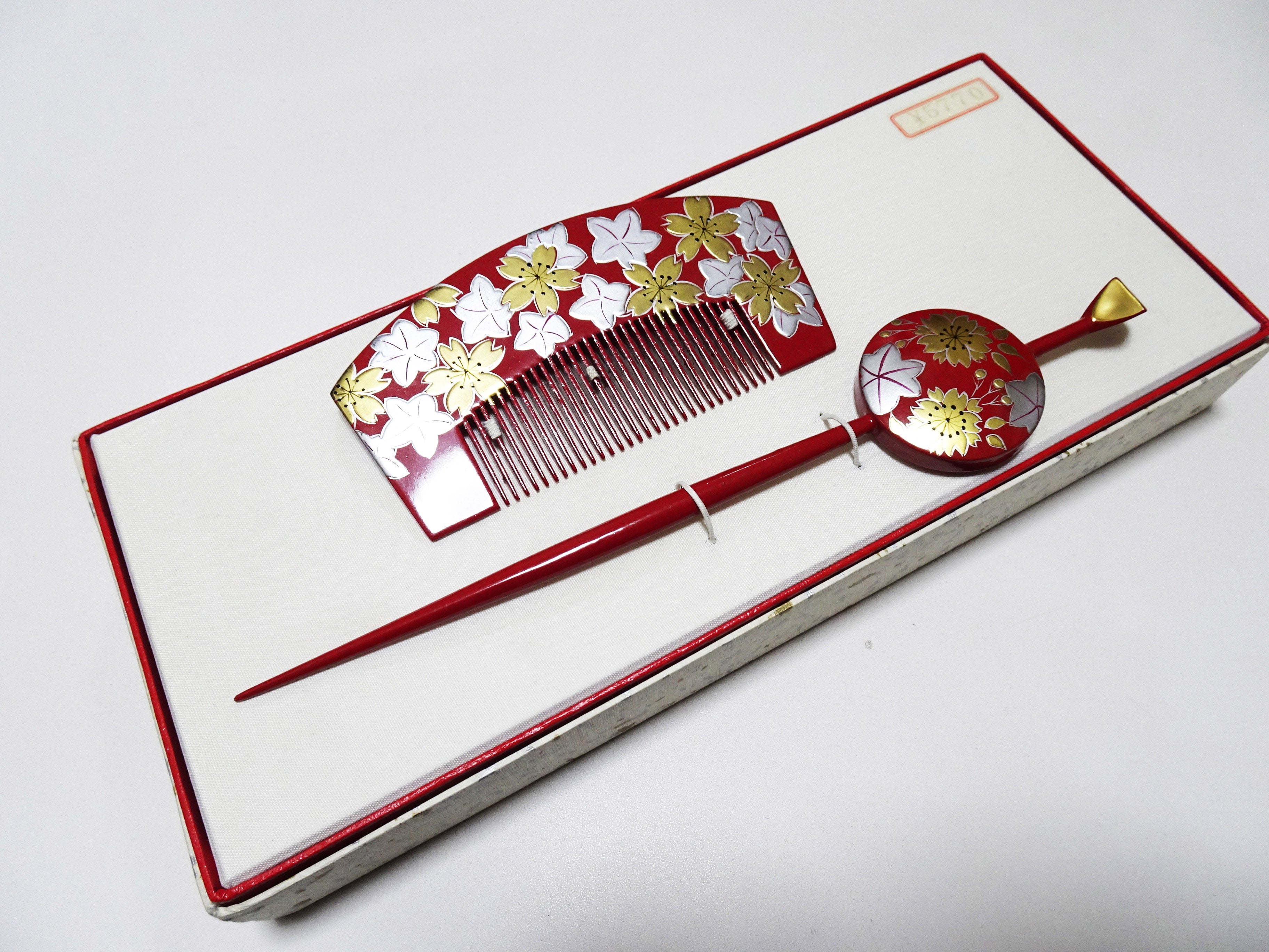 Japanese Vintage Wooden Kanzashi Sets Urushi & Makie & Raden 15135