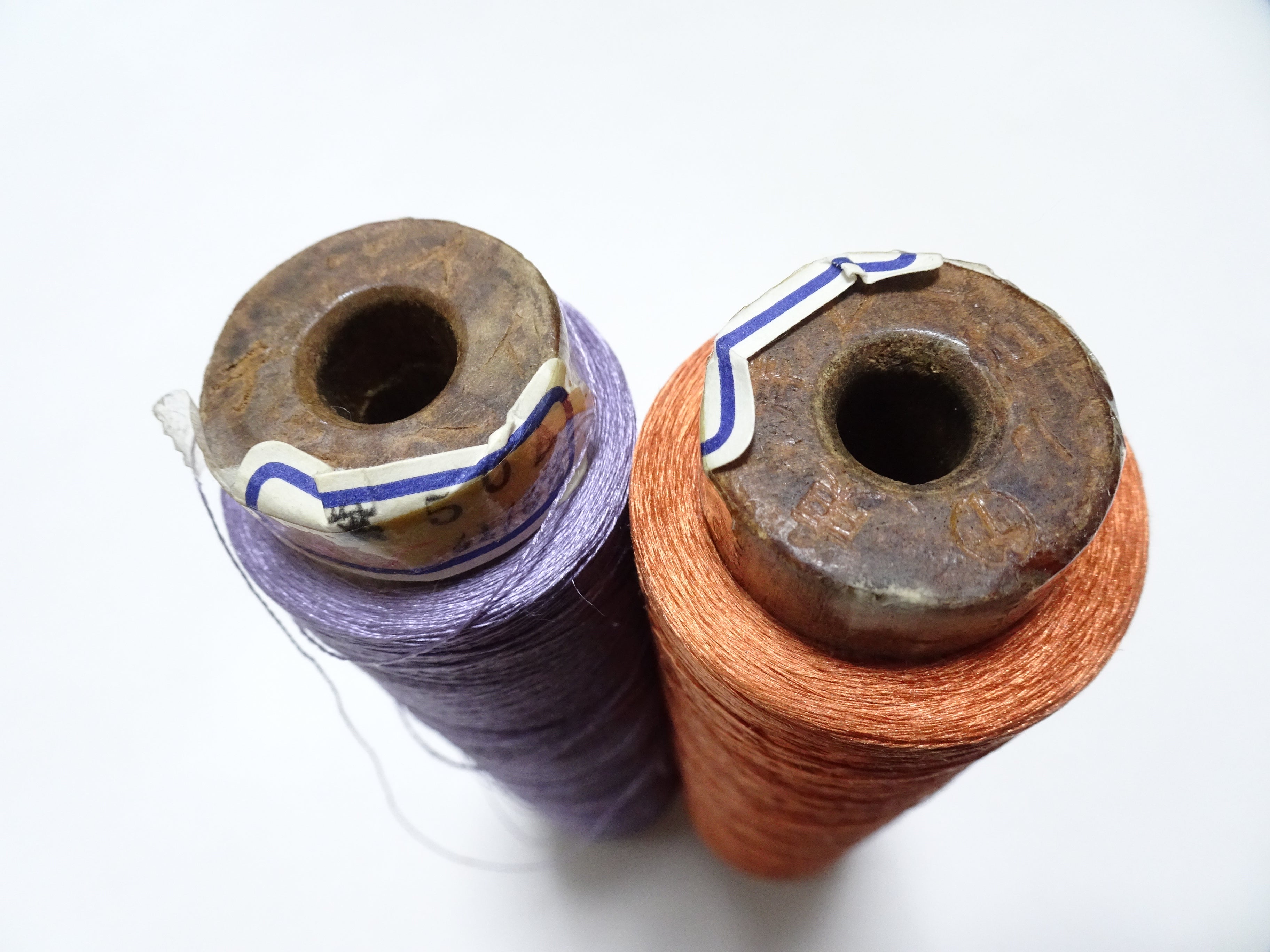 Japanese Vintage Silk Thread & Woodn Spool 2sets Embroidery 18724