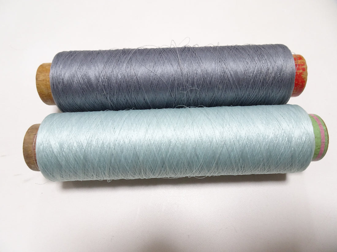 Japanese Vintage Silk Thread & Woodn Spool 2sets Embroidery 18725
