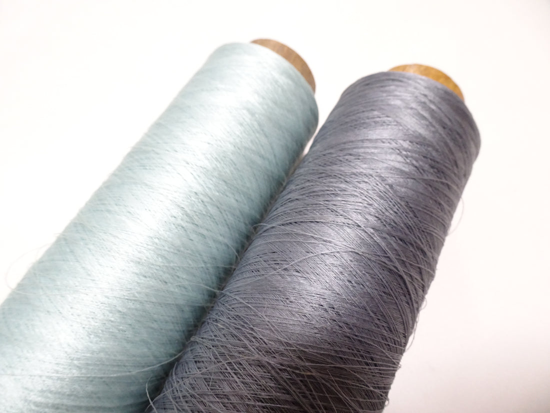 Japanese Vintage Silk Thread & Woodn Spool 2sets Embroidery 18725
