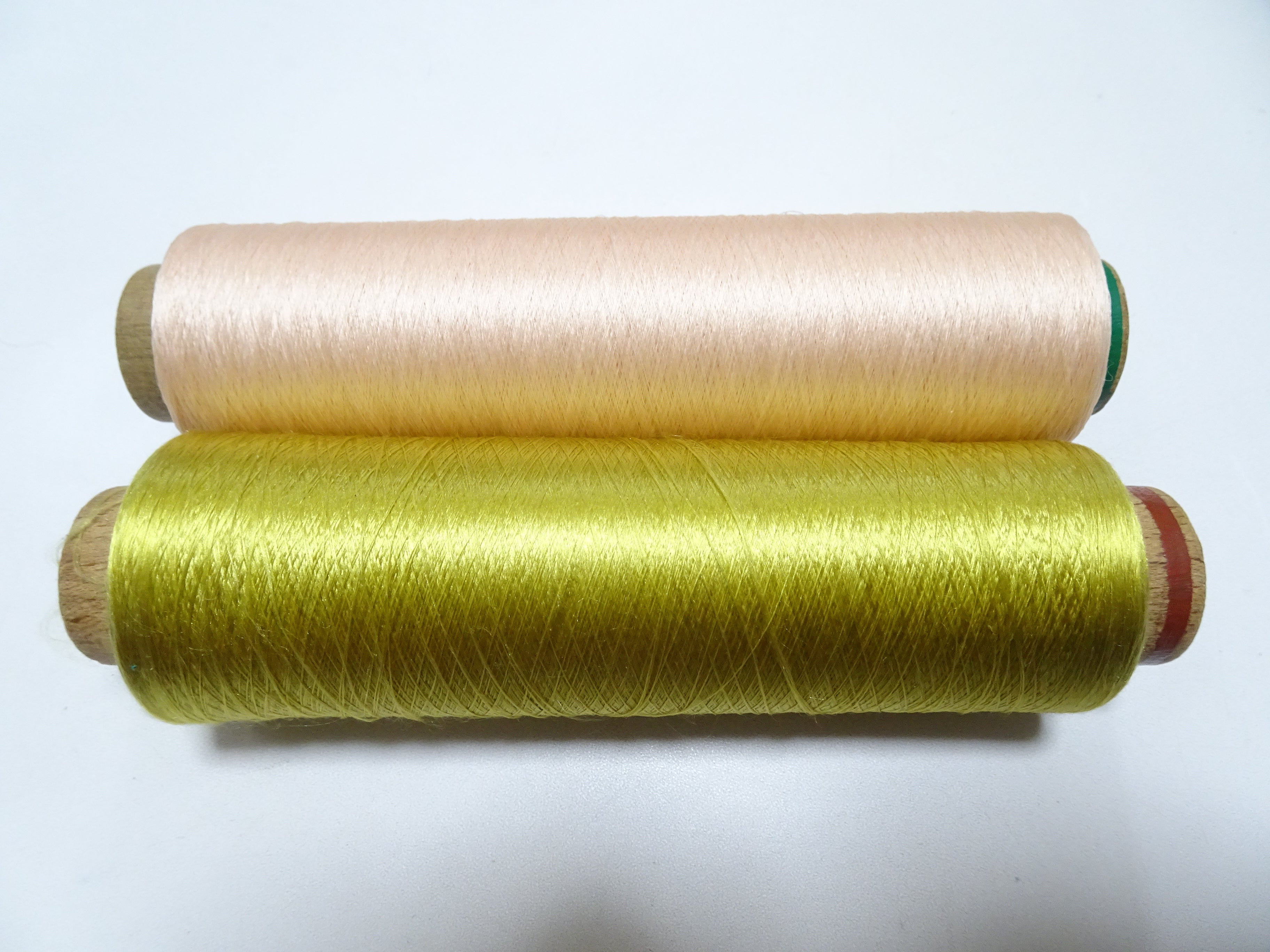 Japanese Vintage Silk Thread & Woodn Spool 2sets Embroidery 18727