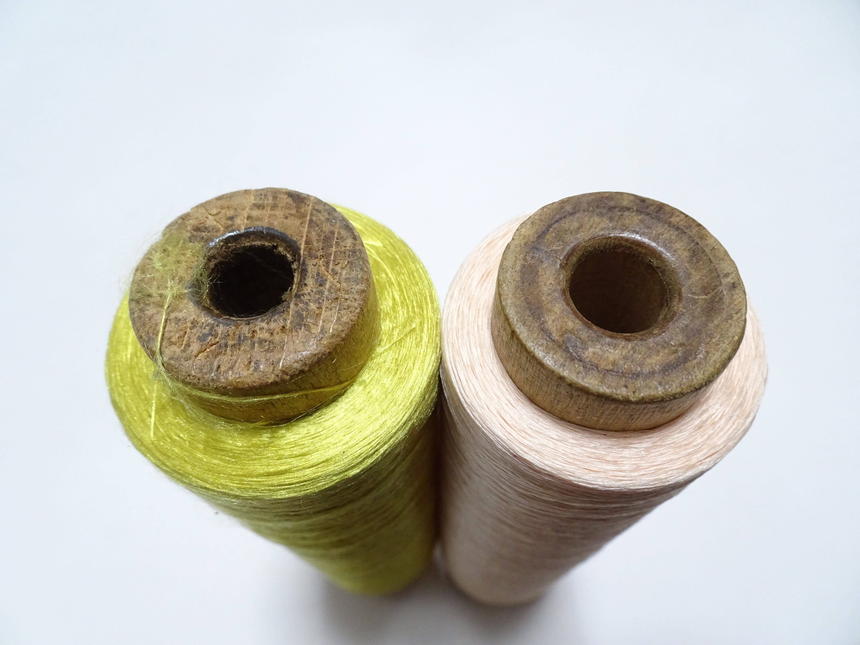 Japanese Vintage Silk Thread & Woodn Spool 2sets Embroidery 18727