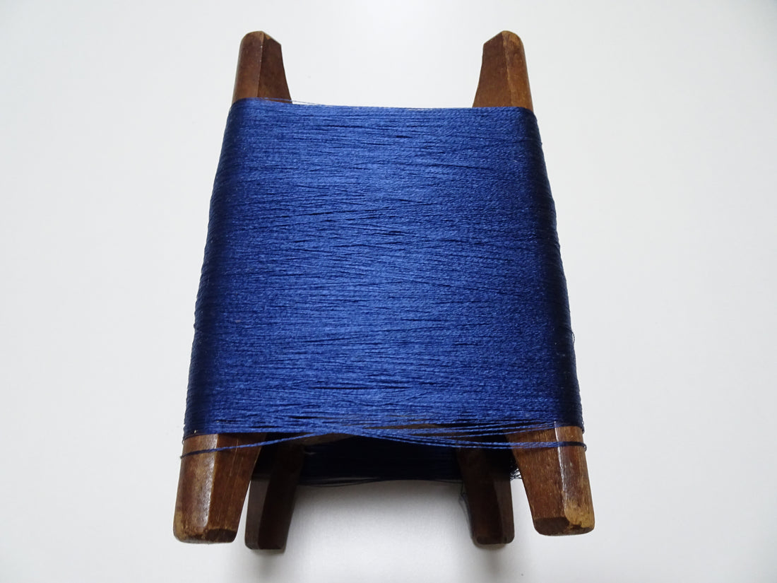 Japanese Vintage Wooden Spool & Silk Thread Embroidery 17997