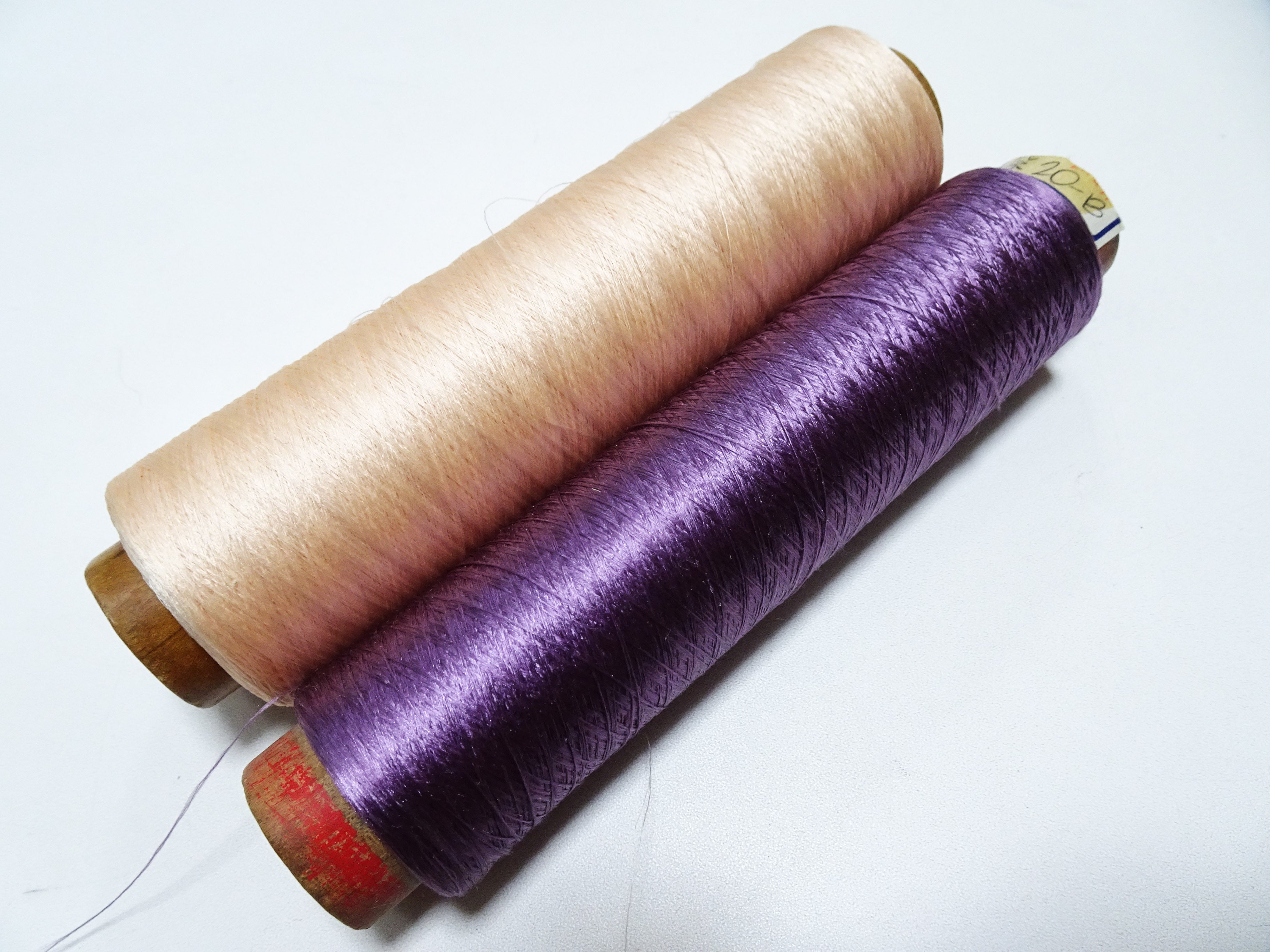 Japanese Vintage Silk Thread & Woodn Spool 2sets Embroidery 18729