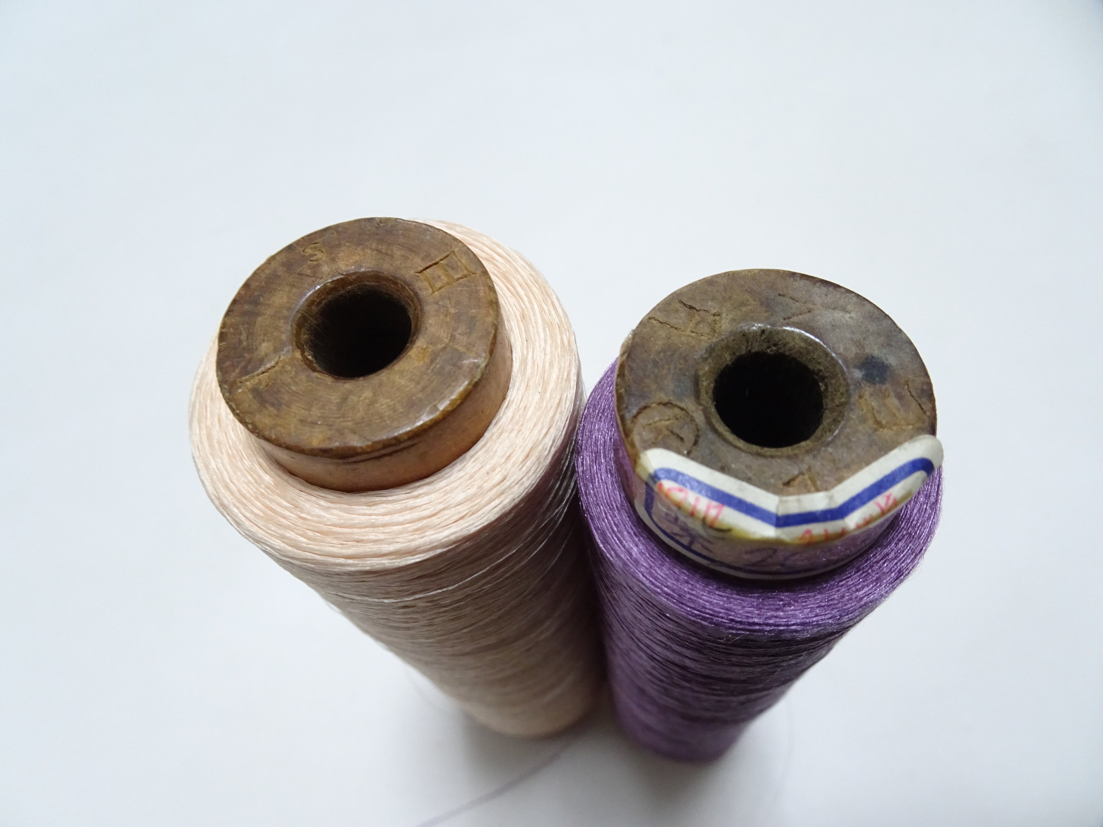 Japanese Vintage Silk Thread & Woodn Spool 2sets Embroidery 18729