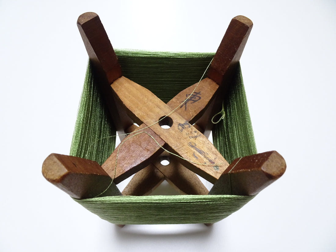 Japanese Vintage Wooden Spool & Silk Thread Embroidery 17998
