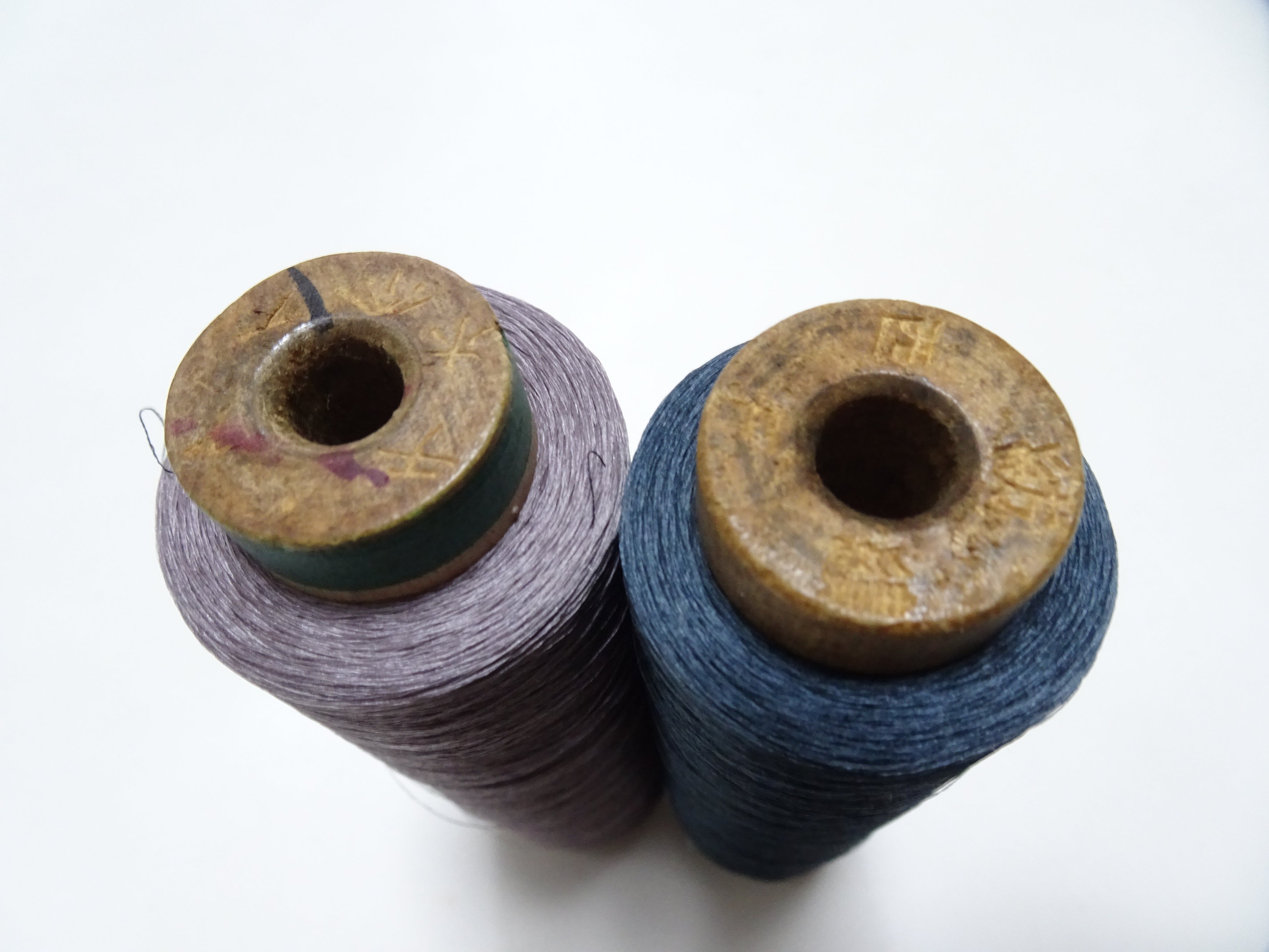 Japanese Vintage Silk Thread & Woodn Spool 2sets Embroidery 18730