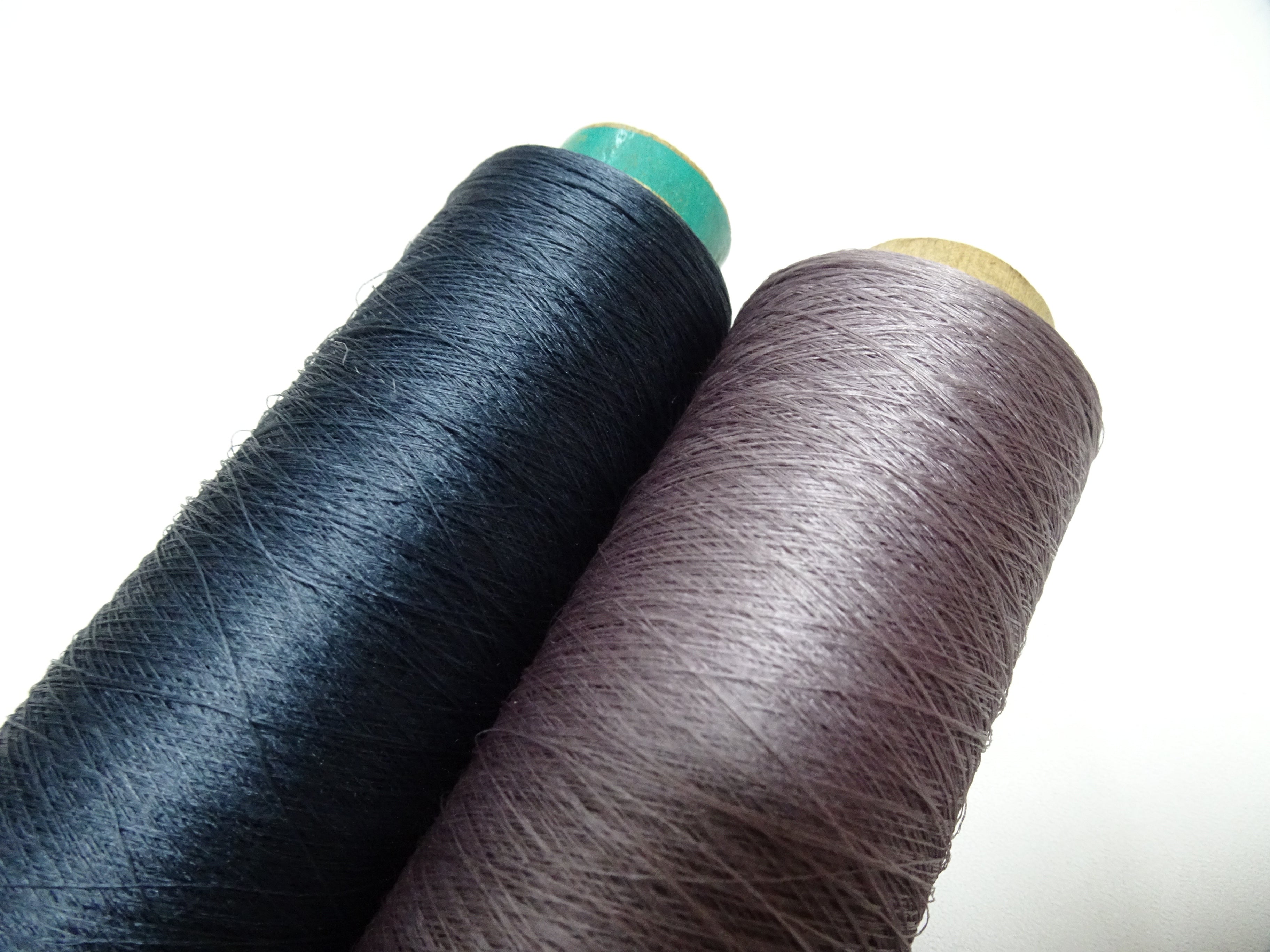 Japanese Vintage Silk Thread & Woodn Spool 2sets Embroidery 18730