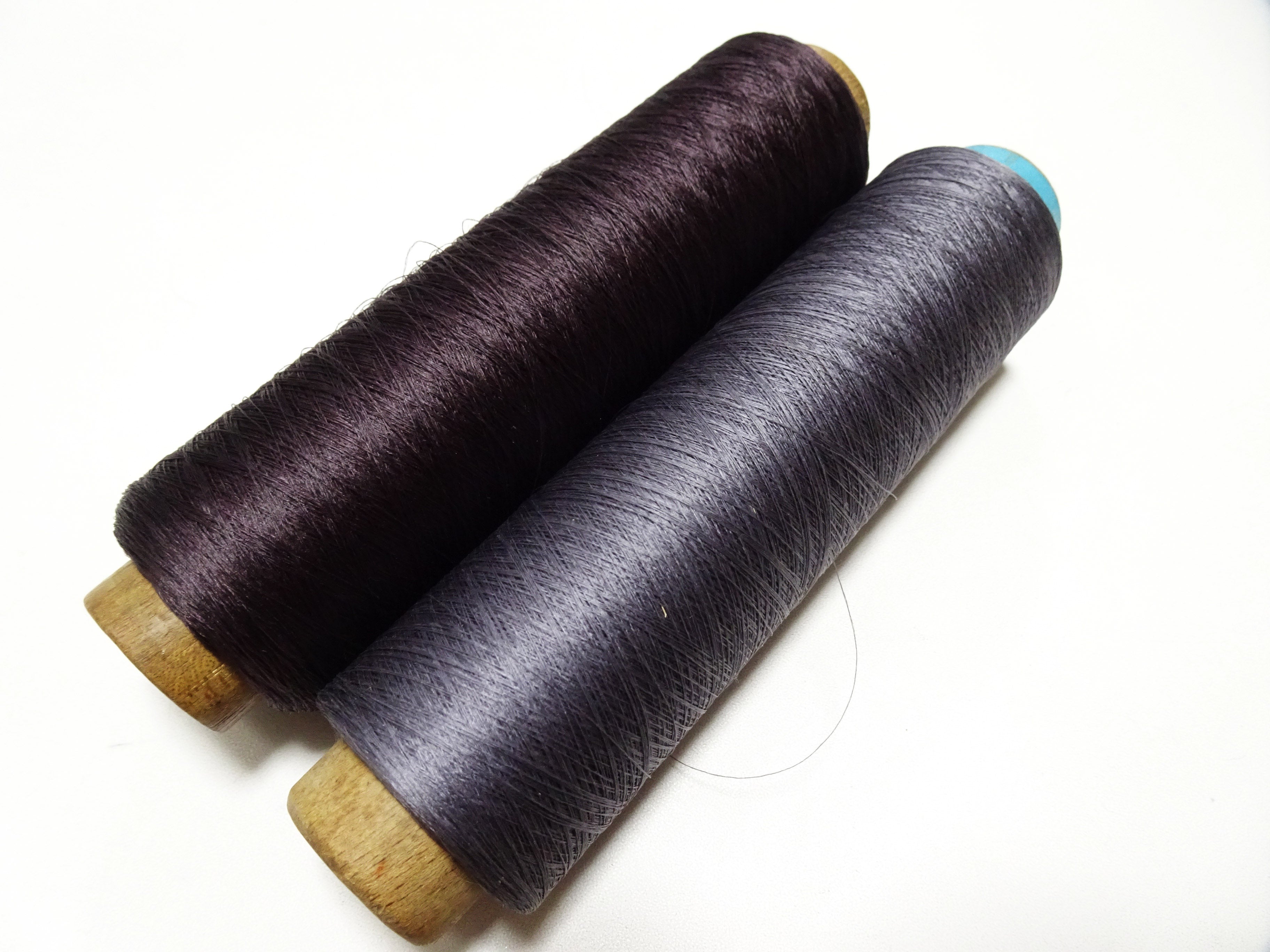Japanese Vintage Silk Thread & Woodn Spool 2sets Embroidery 18731