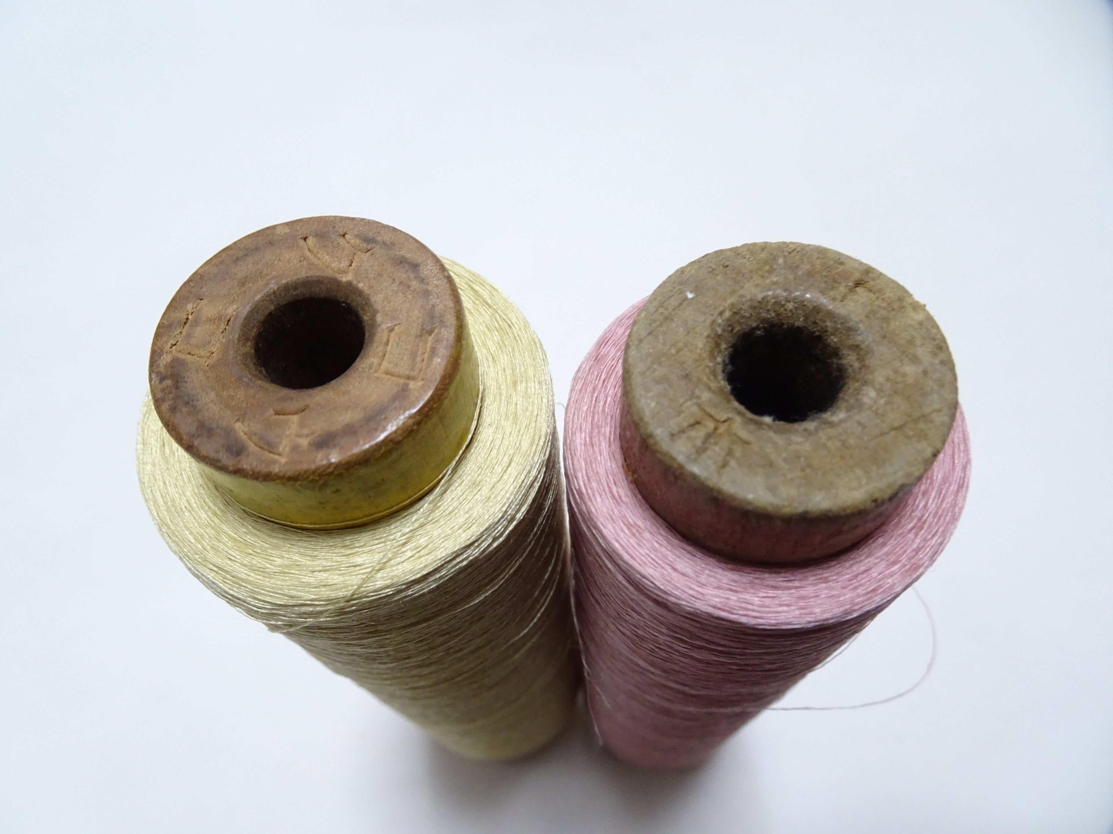 Japanese Vintage Silk Thread & Woodn Spool 2sets Embroidery 18732