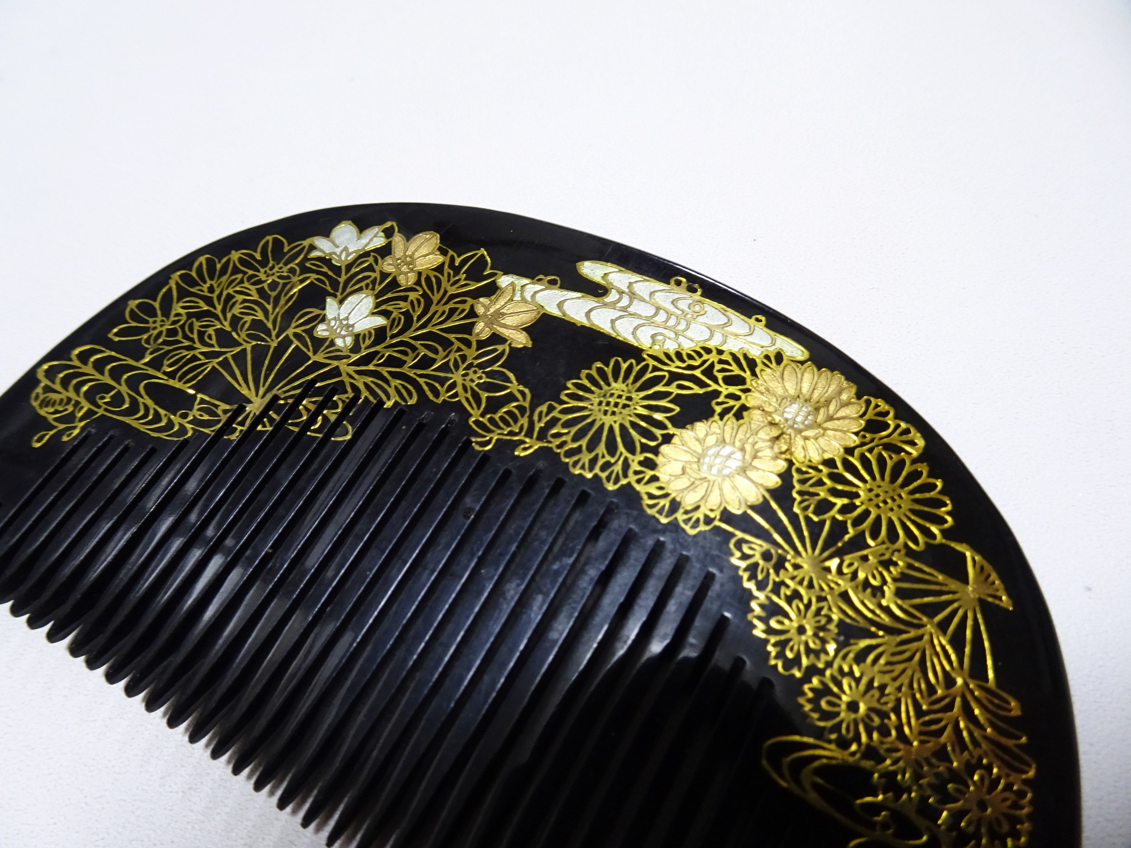 Japanese Vintage  Resin Comb Makie 15143