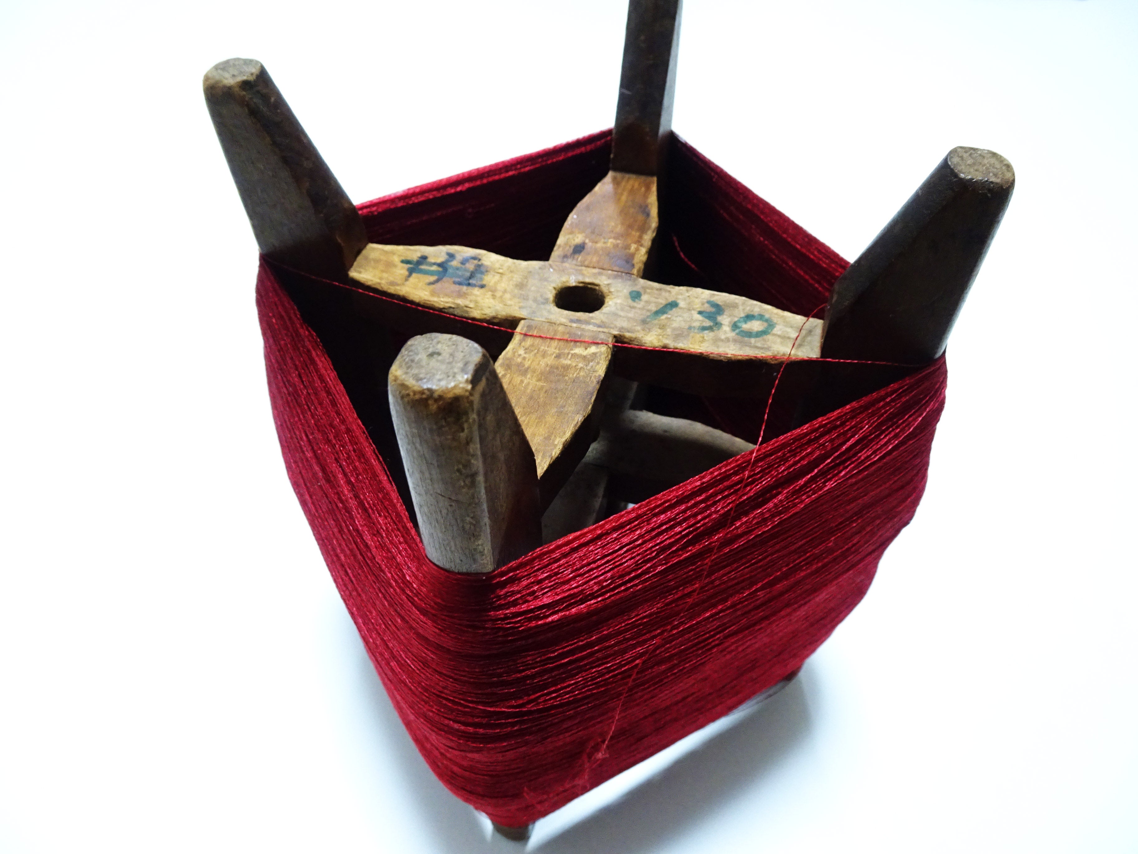 Japanese Vintage Wooden Spool & Silk Thread Embroidery 18002