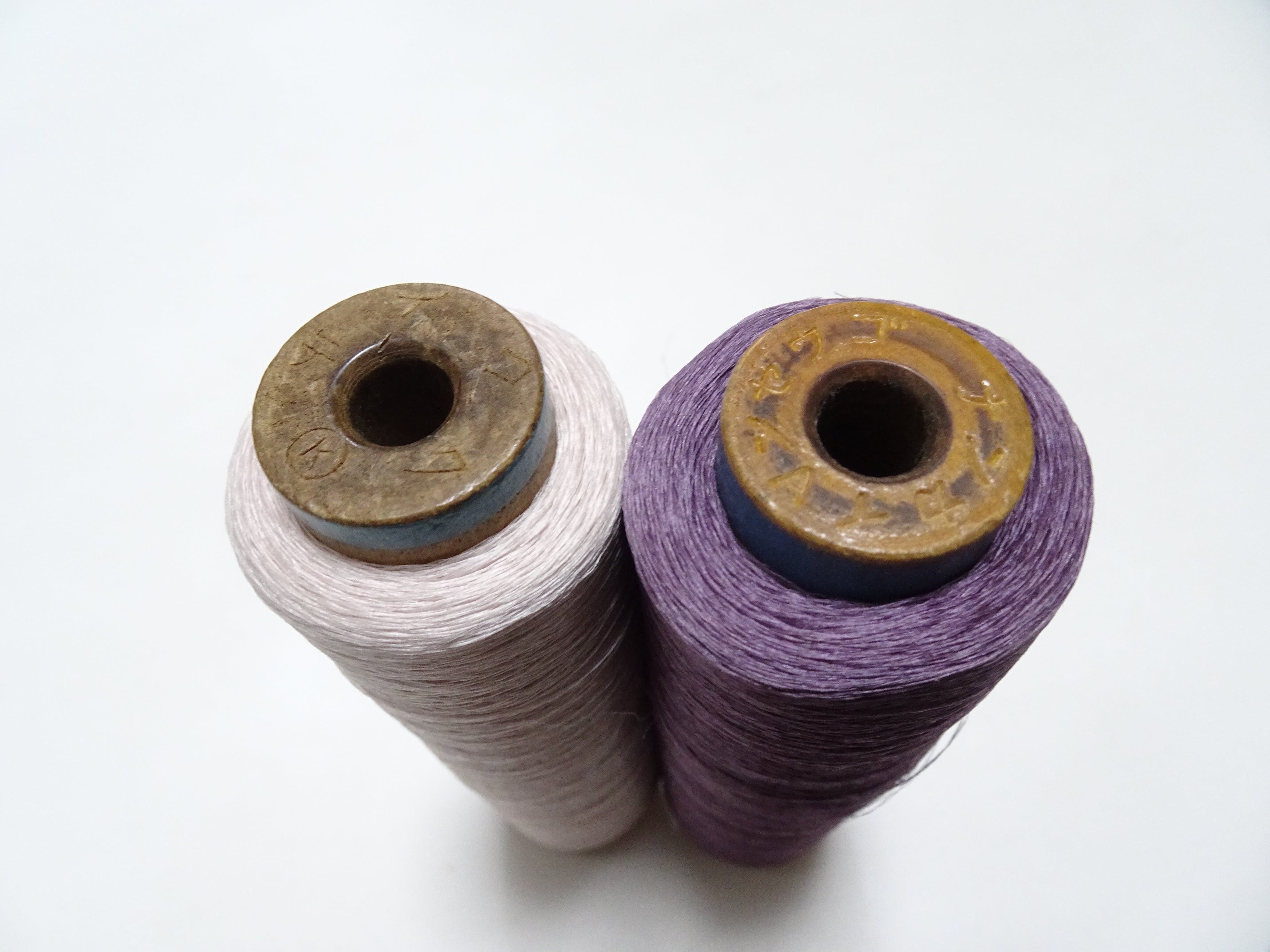 Japanese Vintage Silk Thread & Woodn Spool 2sets Embroidery 18733