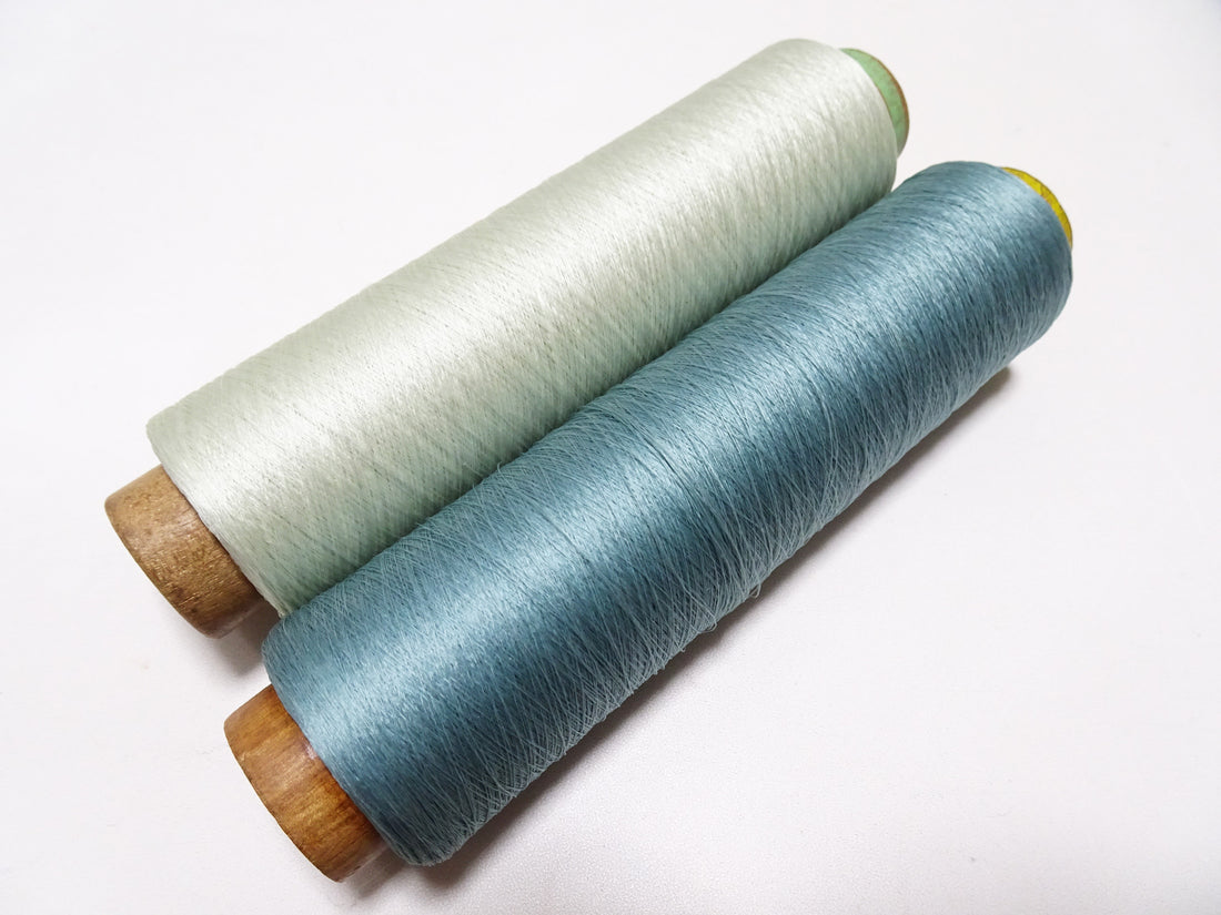 Japanese Vintage Silk Thread & Woodn Spool 2sets Embroidery 18734
