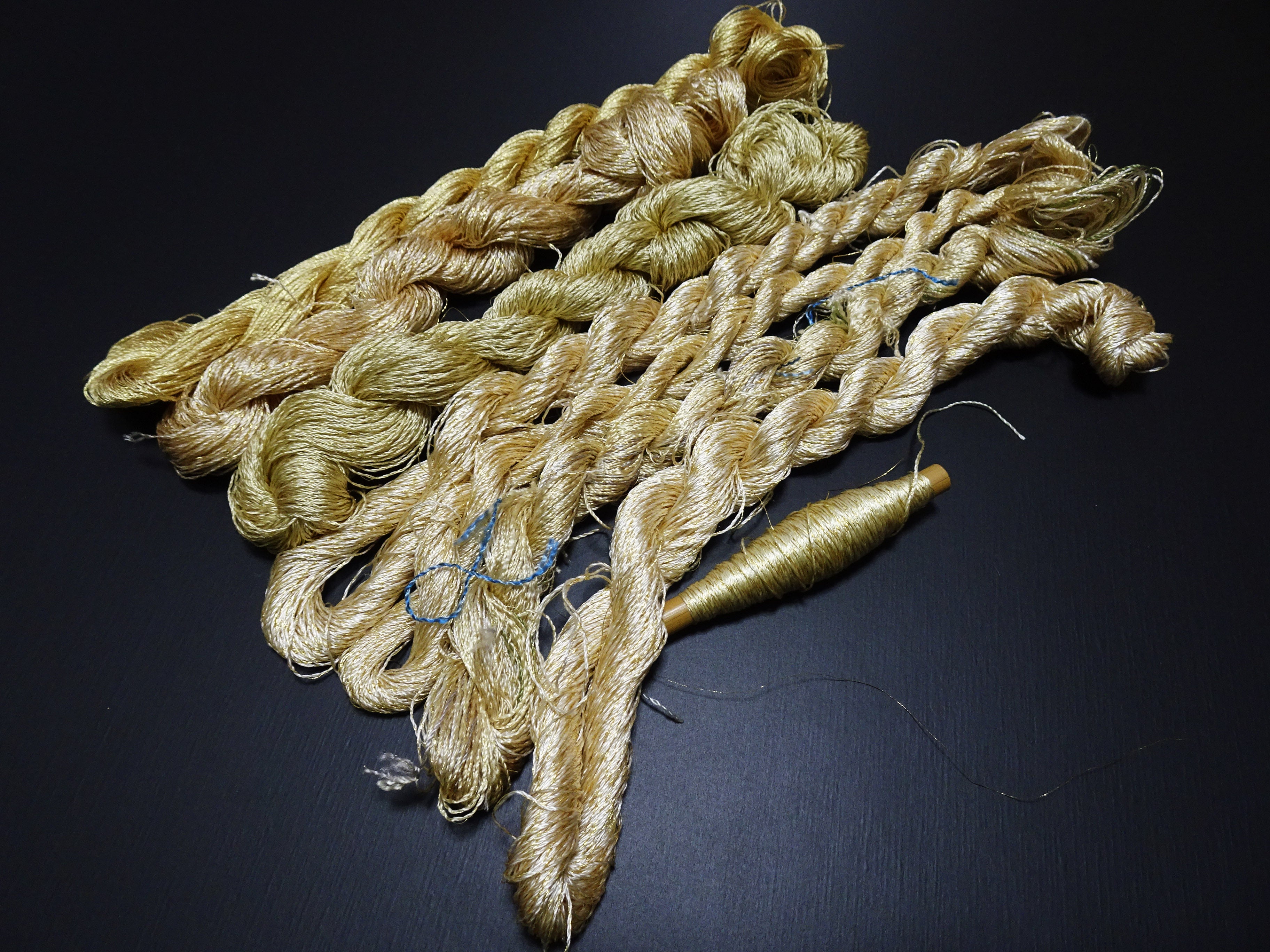 Japanese Vintage High Class Rare Silk Thread 8sets Mixture of Gold embroidery 17849