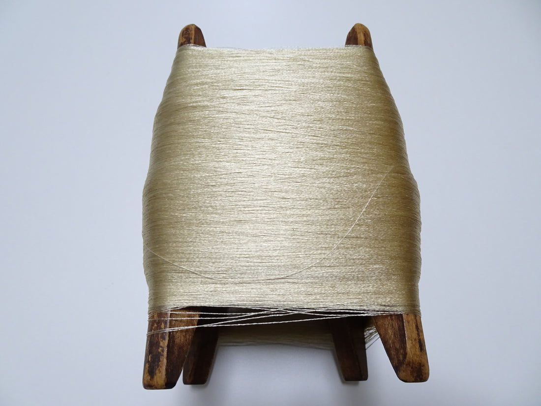 Japanese Vintage Wooden Spool & Silk Thread Embroidery 18003