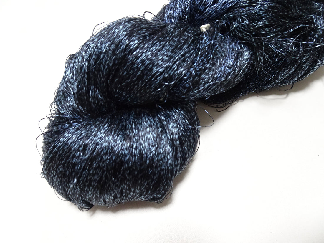 Japanese Vintage Super Rare Indigo Mud Dyeing Kasuri loose Twisted Silk Thread Embroidery & weave 13615