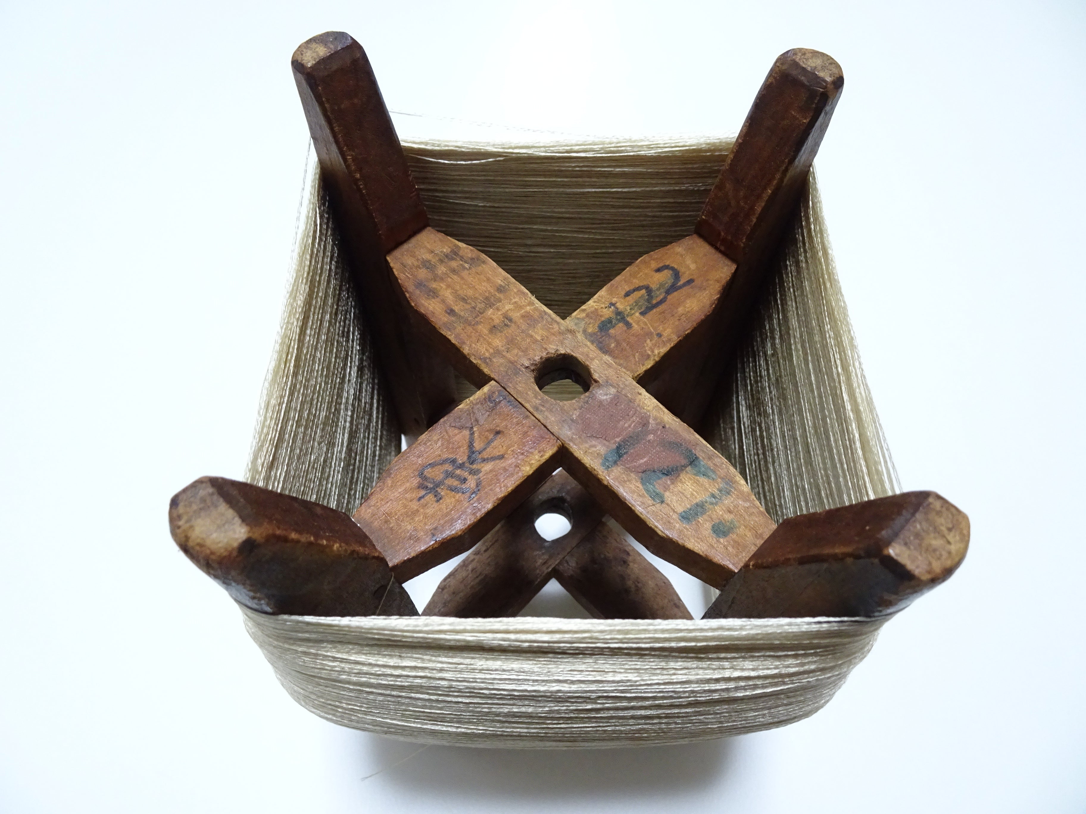 Japanese Vintage Wooden Spool & Silk Thread Embroidery 18003