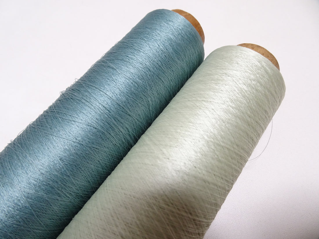 Japanese Vintage Silk Thread & Woodn Spool 2sets Embroidery 18734