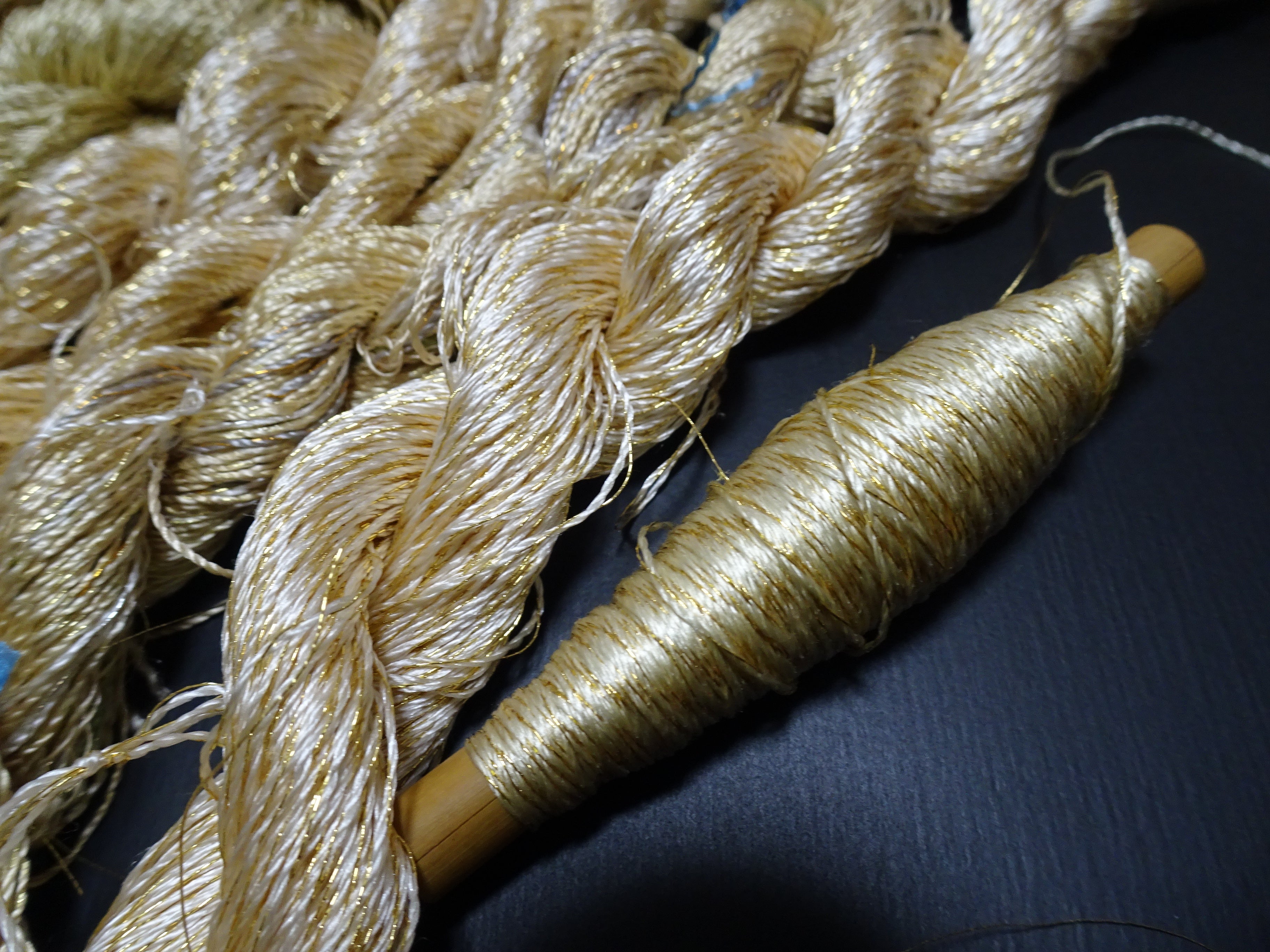 Japanese Vintage High Class Rare Silk Thread 8sets Mixture of Gold embroidery 17849