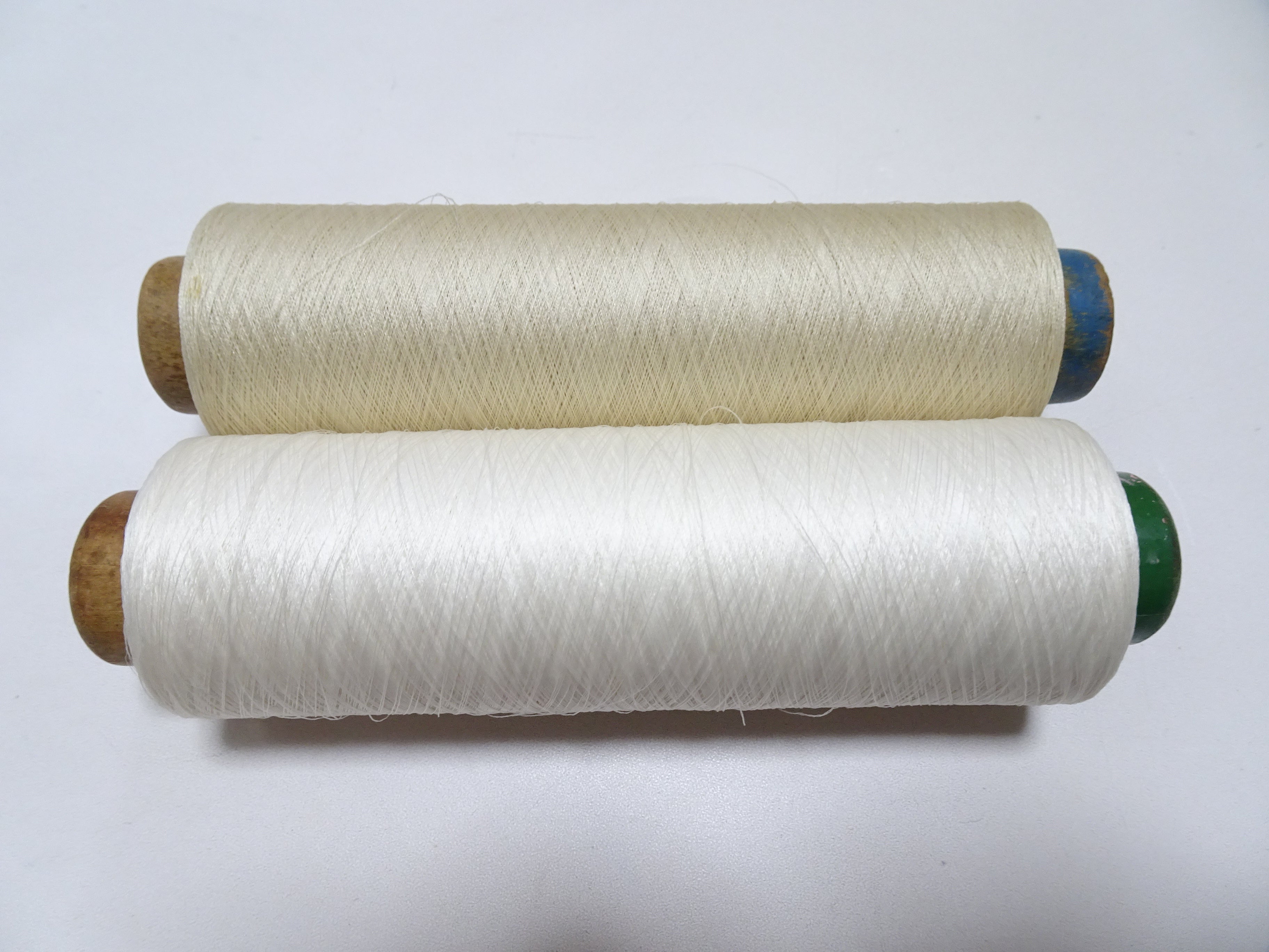 Japanese Vintage Silk Thread & Woodn Spool 2sets Embroidery 18735