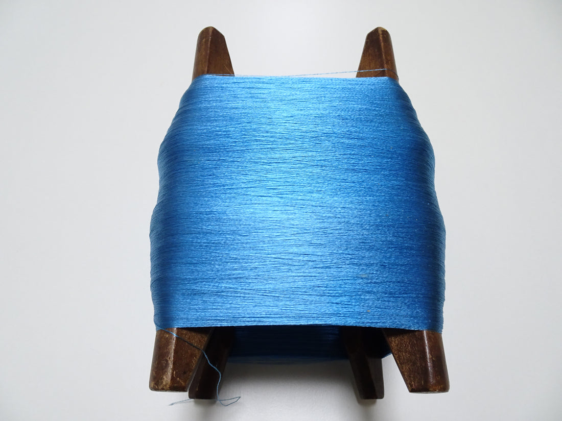 Japanese Vintage Wooden Spool & Silk Thread Embroidery 18004