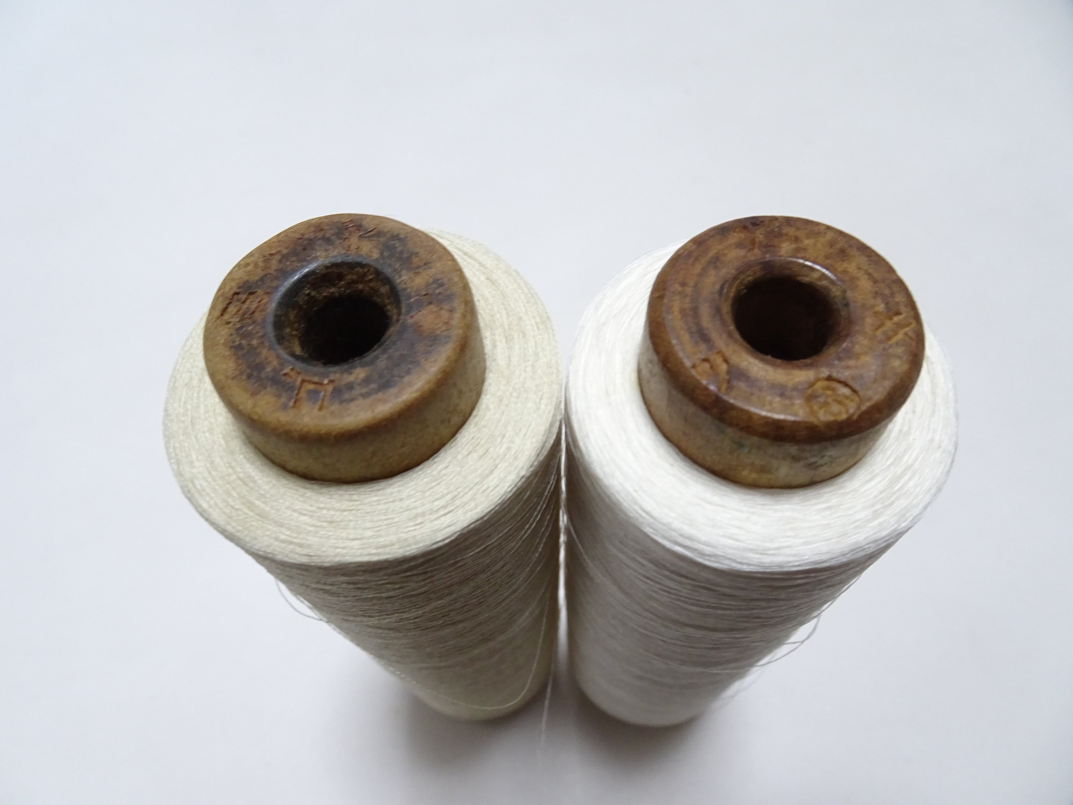 Japanese Vintage Silk Thread & Woodn Spool 2sets Embroidery 18735