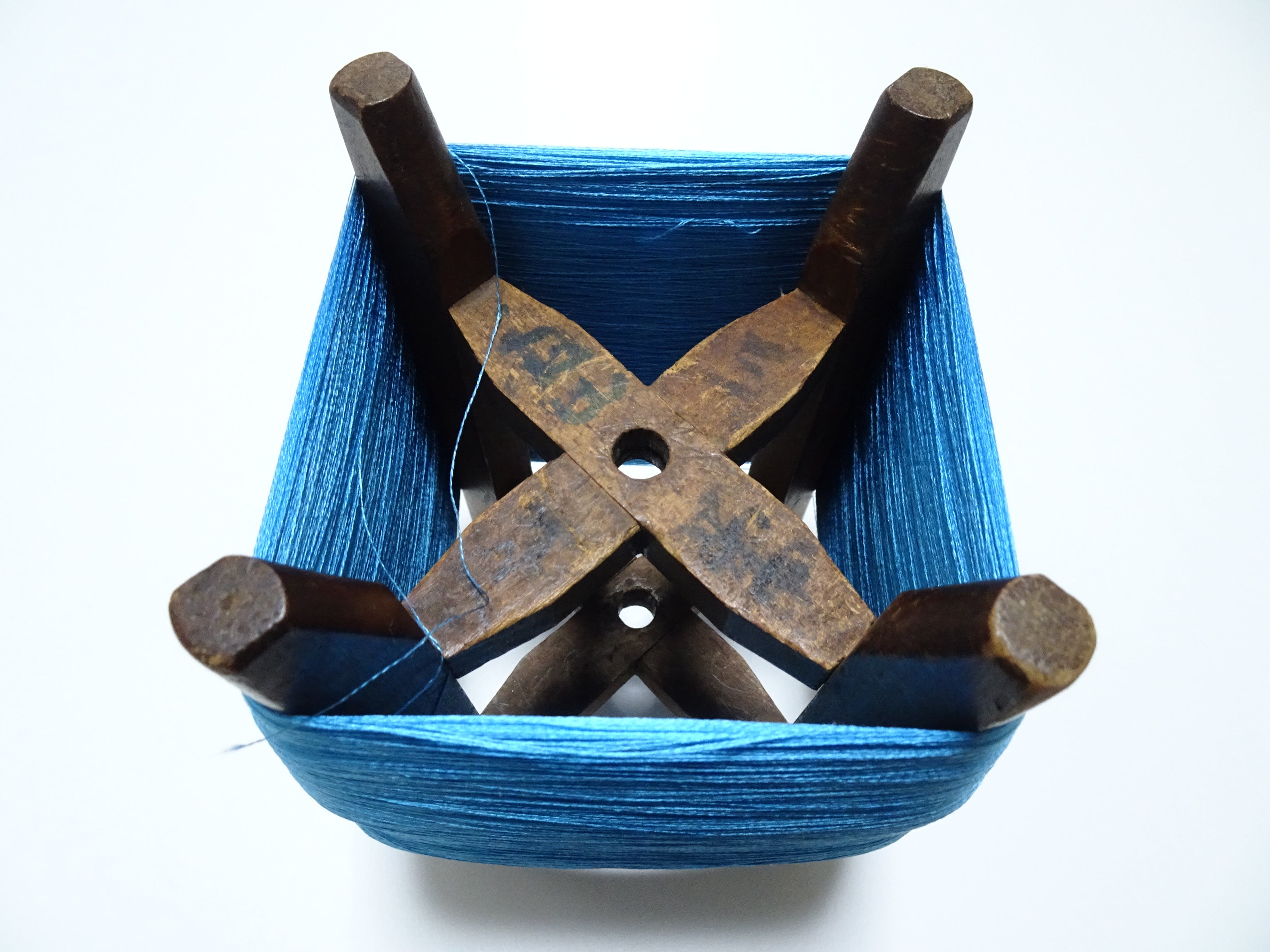 Japanese Vintage Wooden Spool & Silk Thread Embroidery 18004