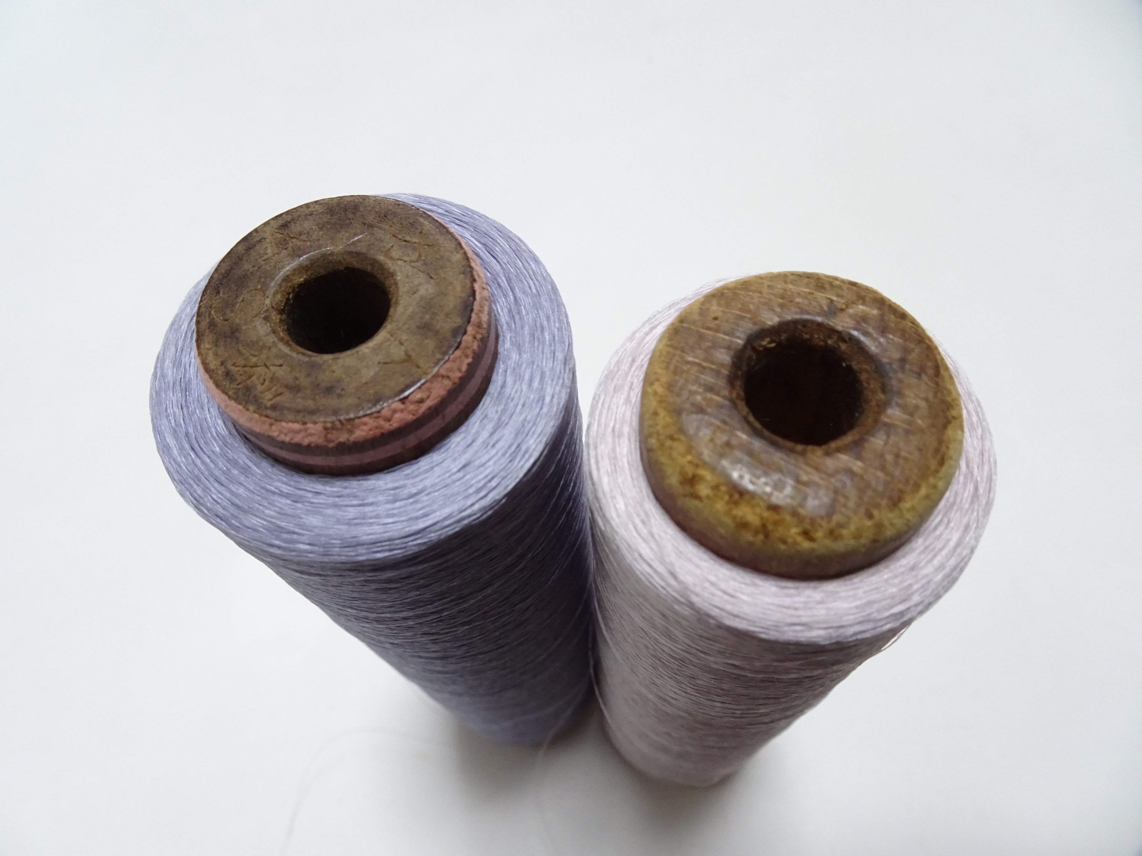 Japanese Vintage Silk Thread & Woodn Spool 2sets Embroidery 18736