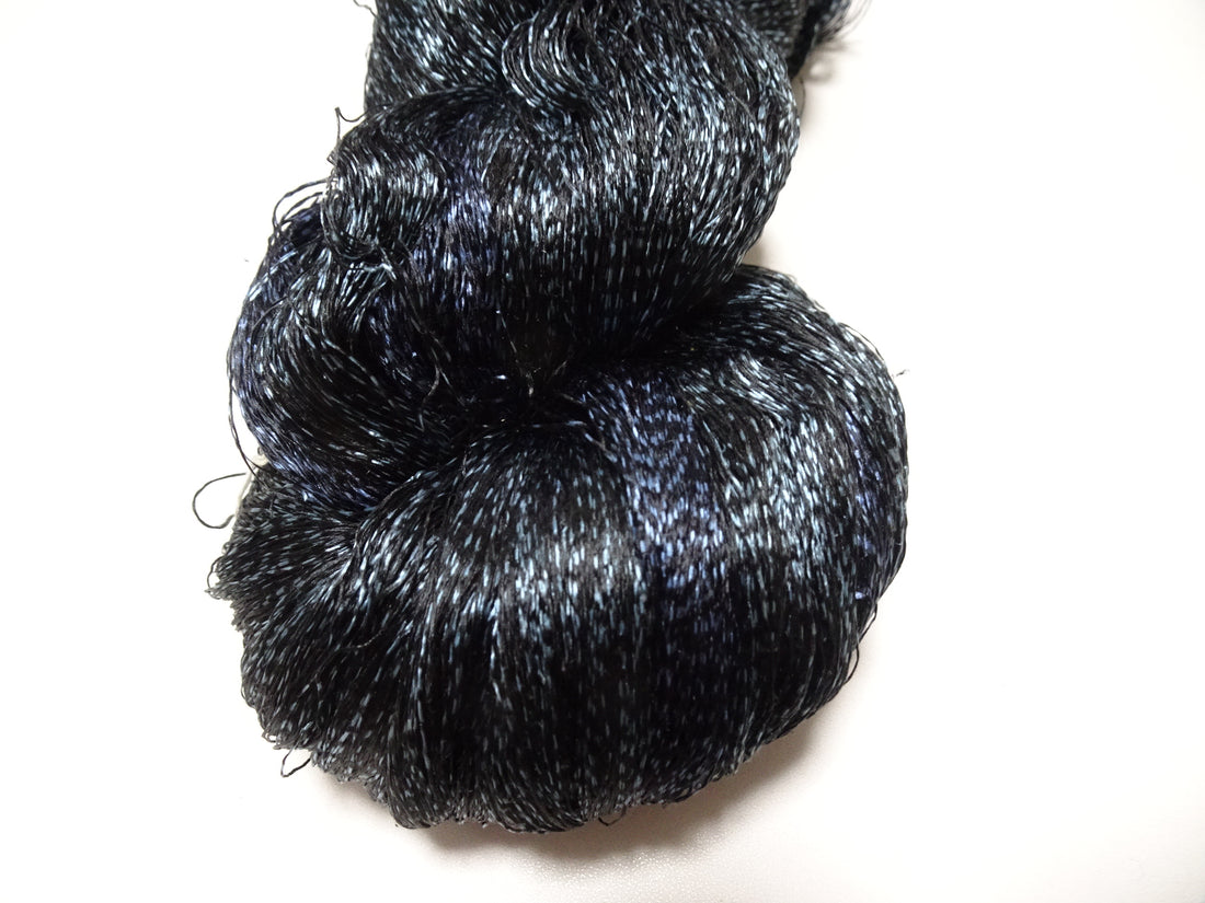 Japanese Vintage Super Rare Indigo Mud Dyeing Kasuri loose Twisted Silk Thread Embroidery & weave 13617