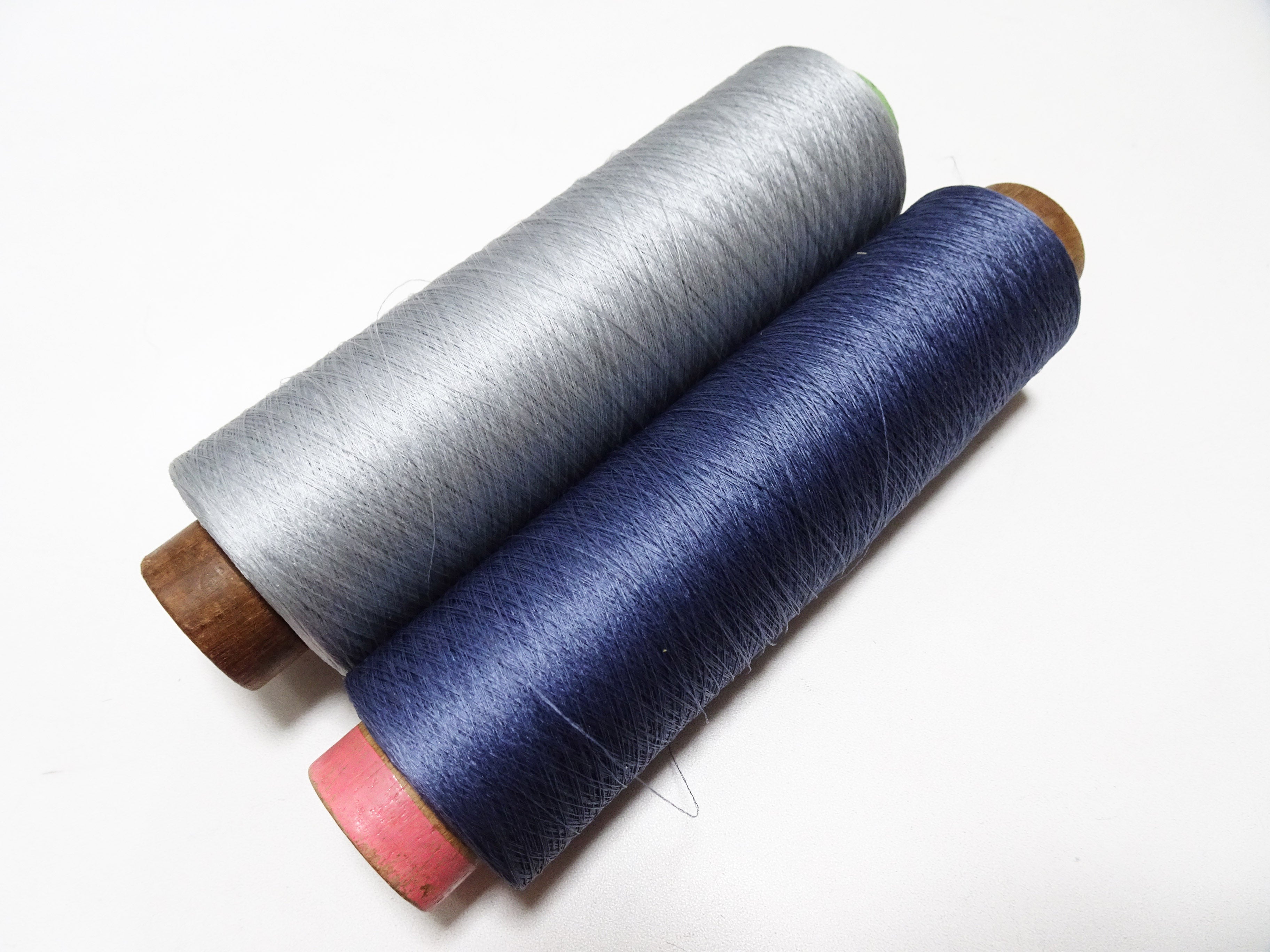 Japanese Vintage Silk Thread & Woodn Spool 2sets Embroidery 18737