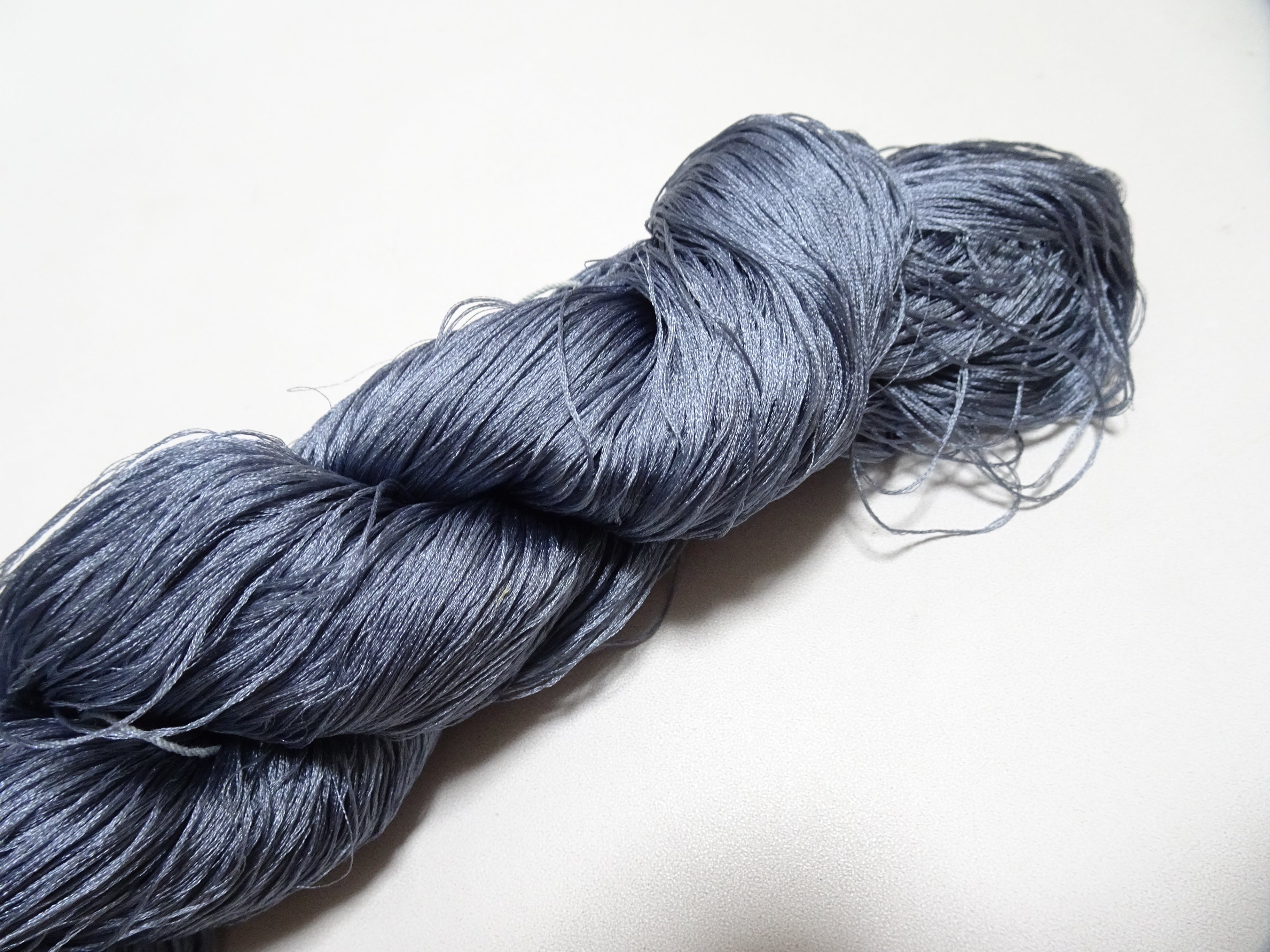 Japanese Vintage 6 Loose-Twist Silk Threads 19356