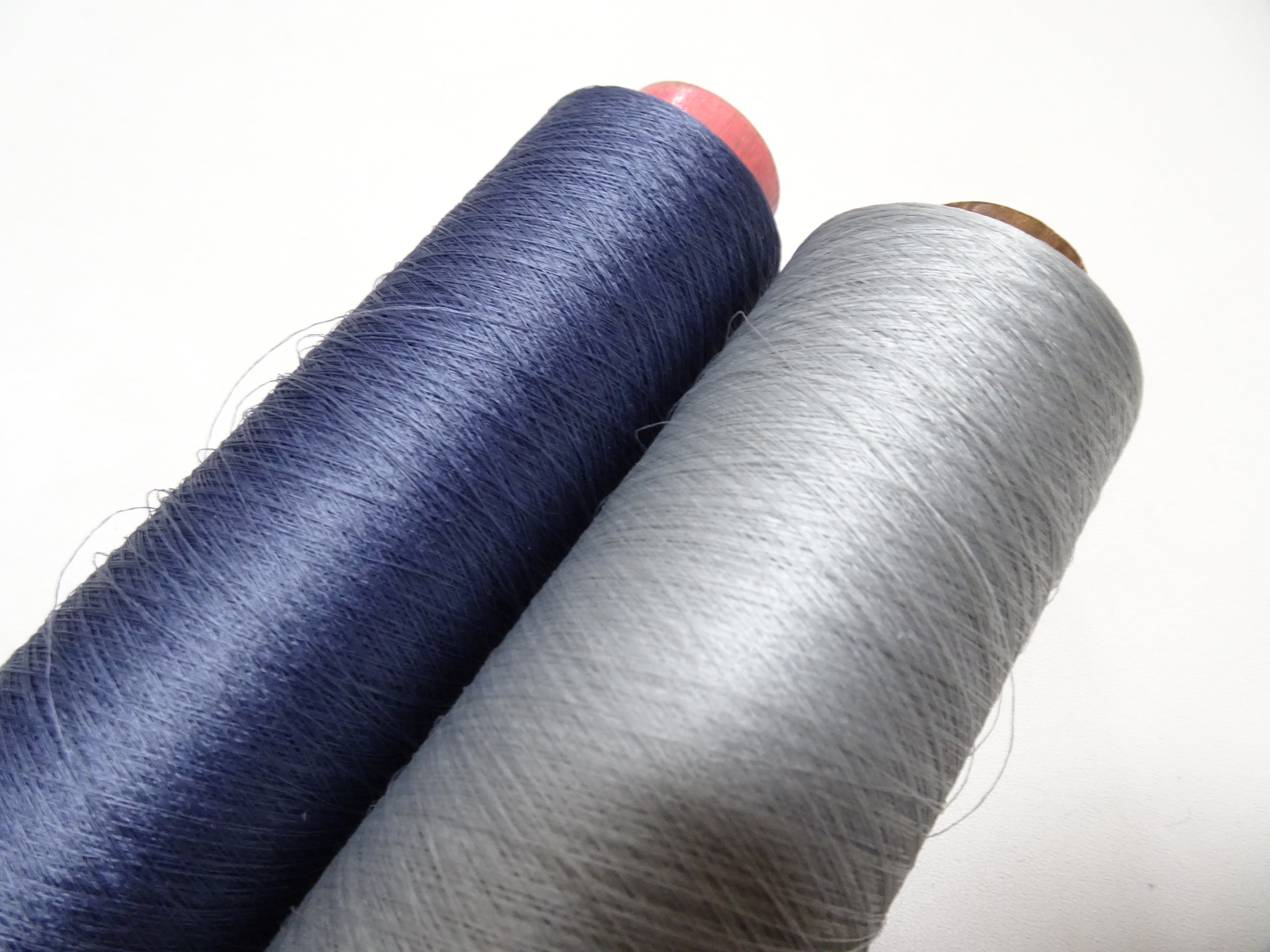 Japanese Vintage Silk Thread & Woodn Spool 2sets Embroidery 18737