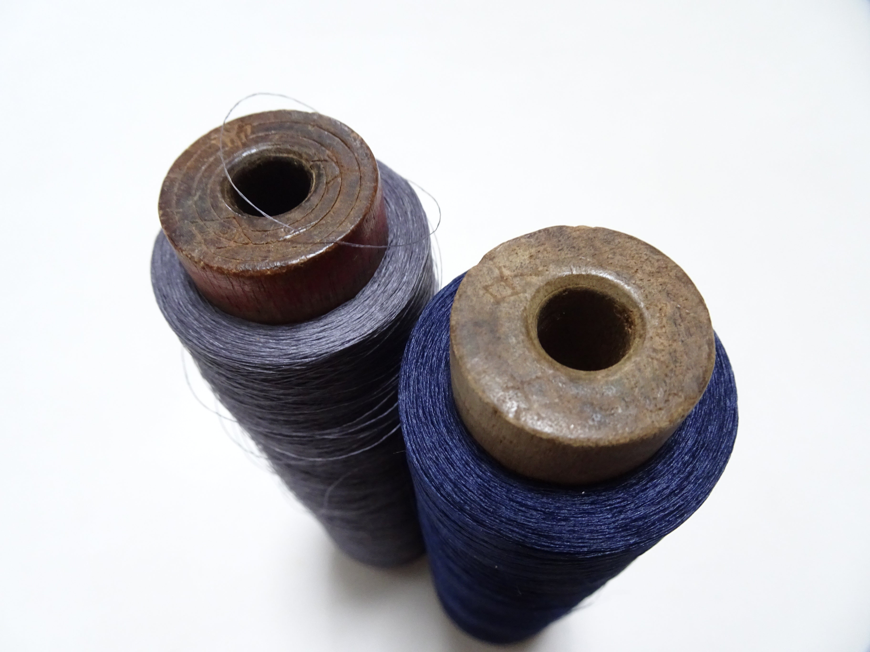 Japanese Vintage Silk Thread & Woodn Spool 2sets Embroidery 18738