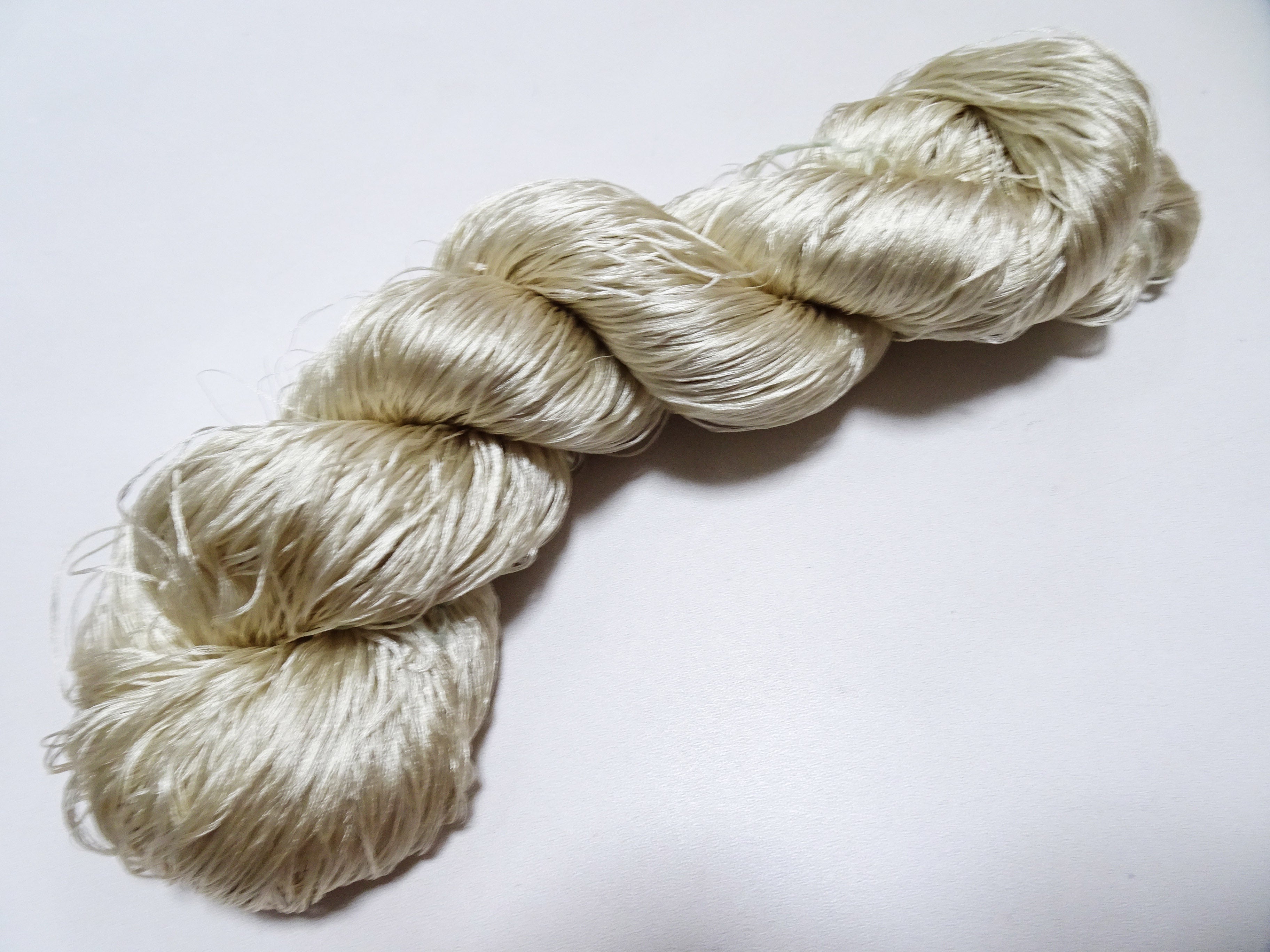 Japanese Vintage 6 Loose-Twist Silk Threads 19358