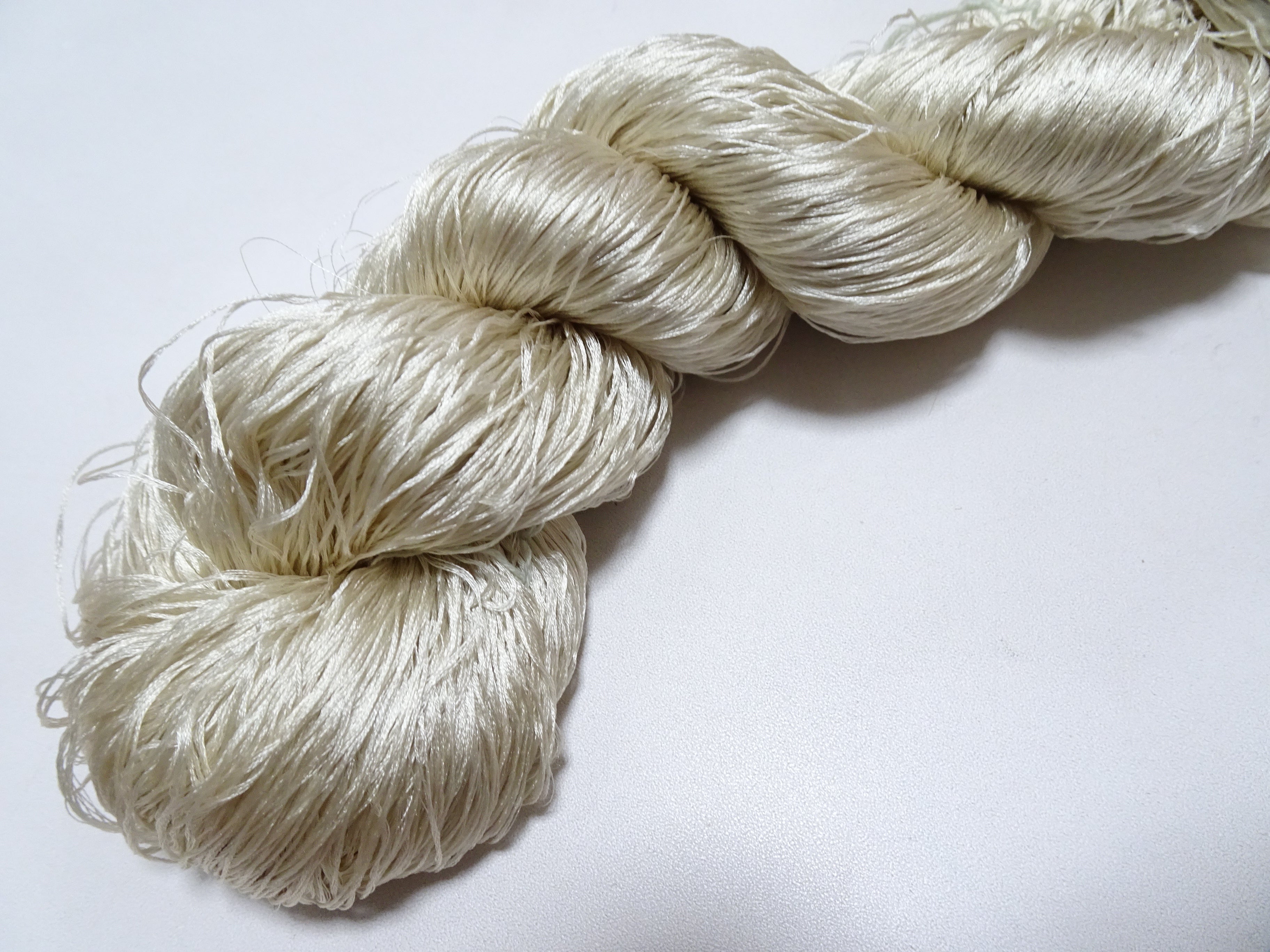 Japanese Vintage 6 Loose-Twist Silk Threads 19358