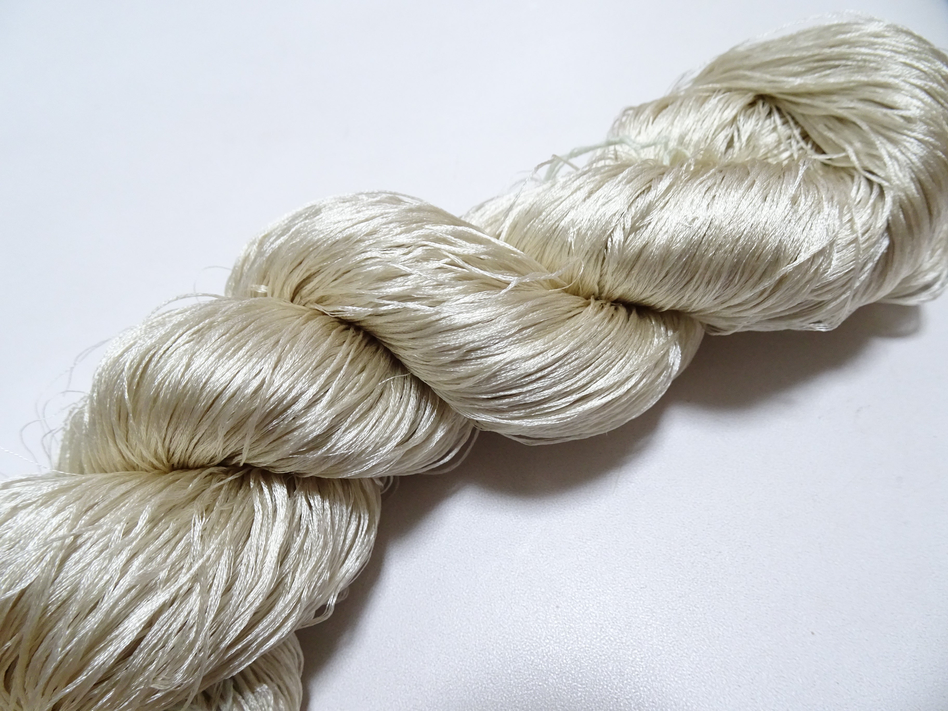 Japanese Vintage 6 Loose-Twist Silk Threads 19358