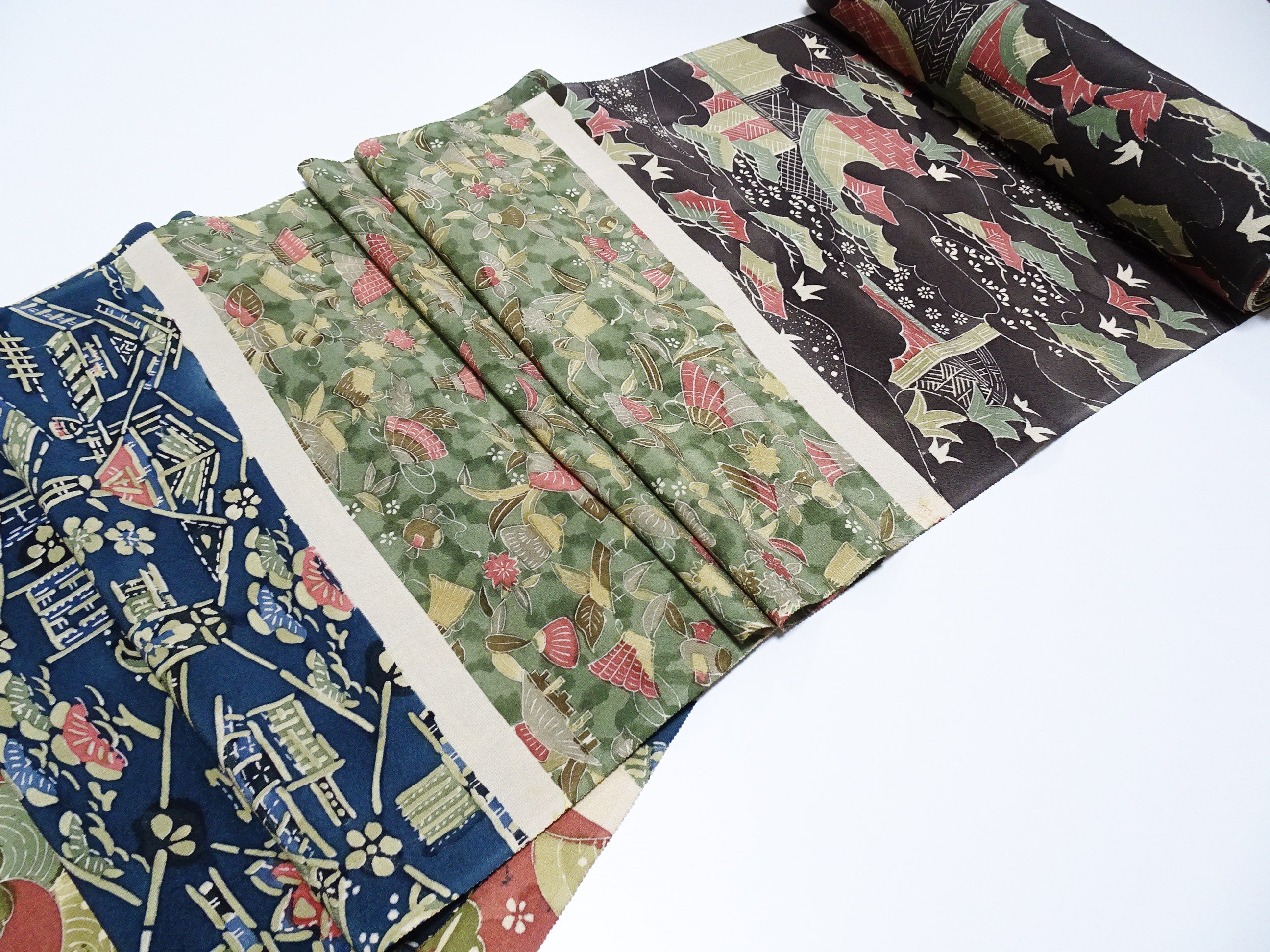 Japanese Vintage Rare Showa-Era Dyed Sample Fabric Bolt 14006