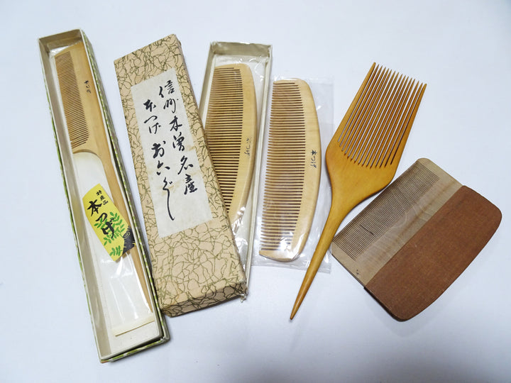 Vintage Boxwood Combs Set of 5 | Japanese Tsuge Wood Combs from Showa–Heisei Era | Unused & Excellent Condition  15151
