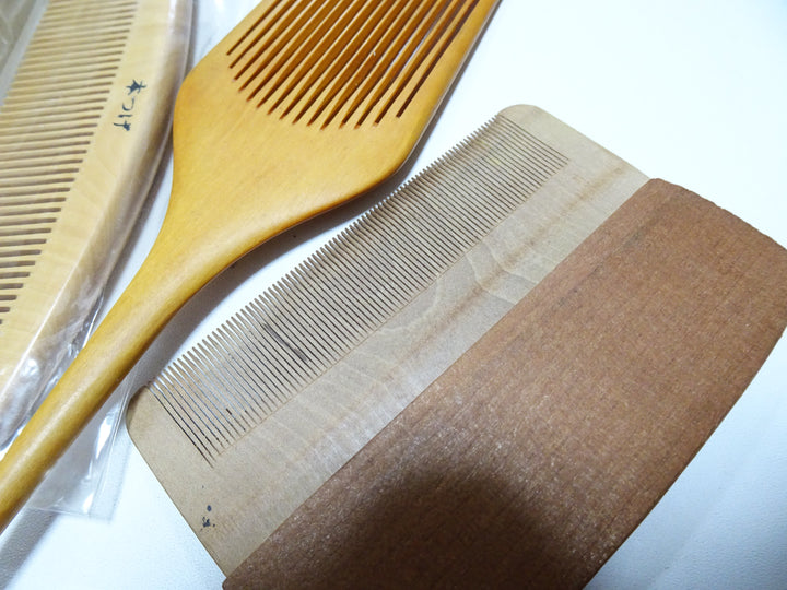 Vintage Boxwood Combs Set of 5 | Japanese Tsuge Wood Combs from Showa–Heisei Era | Unused & Excellent Condition  15151