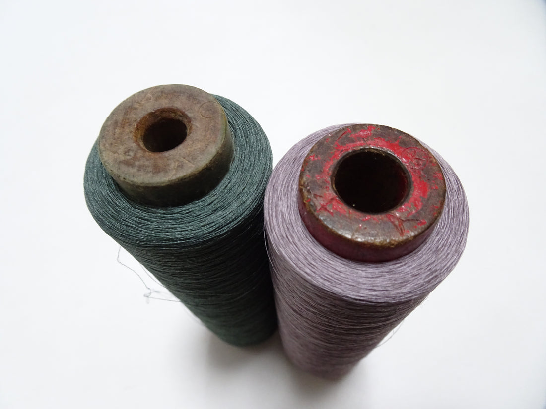 Japanese Vintage Silk Thread & Woodn Spool 2sets Embroidery 18740