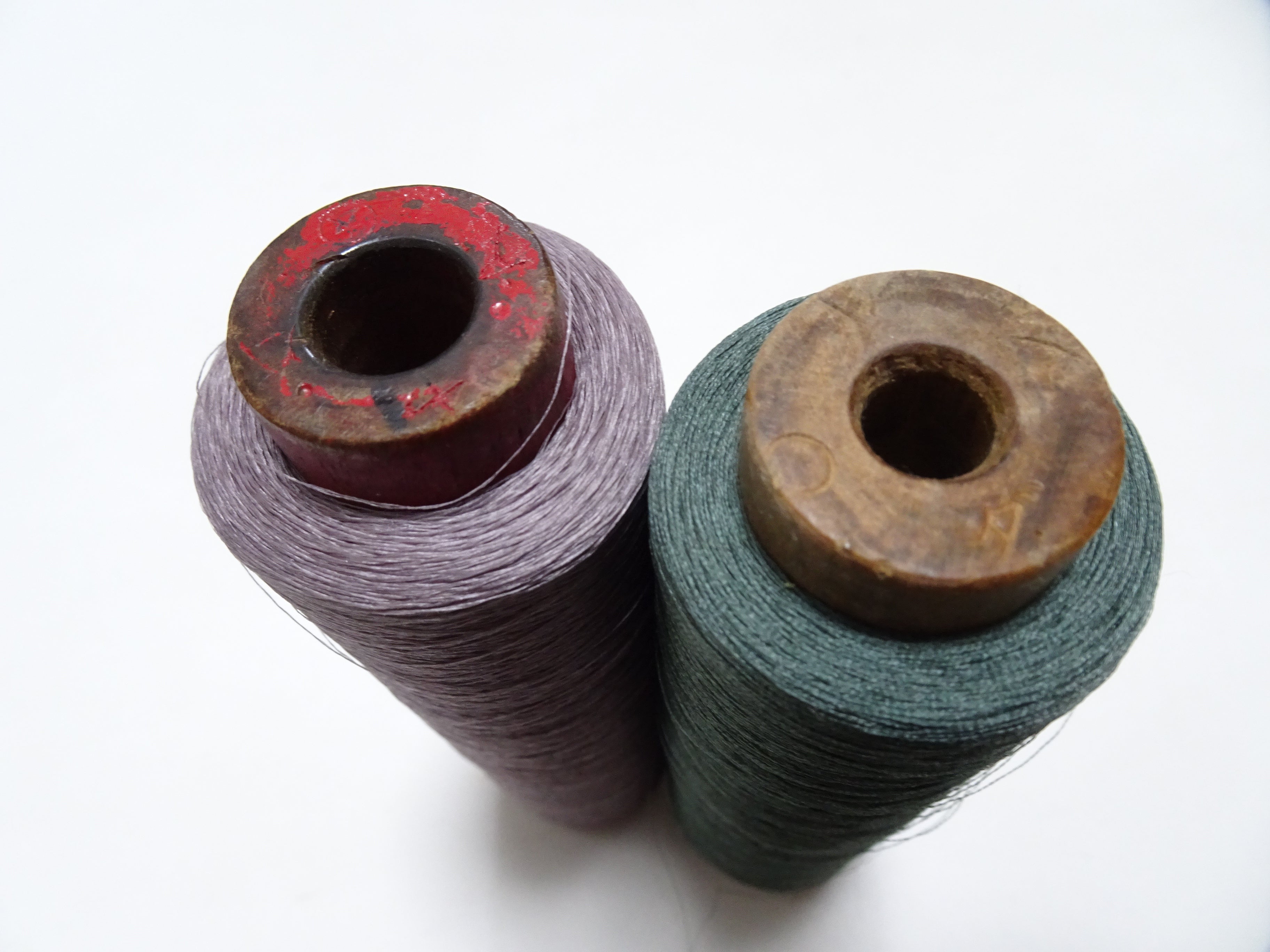 Japanese Vintage Silk Thread & Woodn Spool 2sets Embroidery 18740