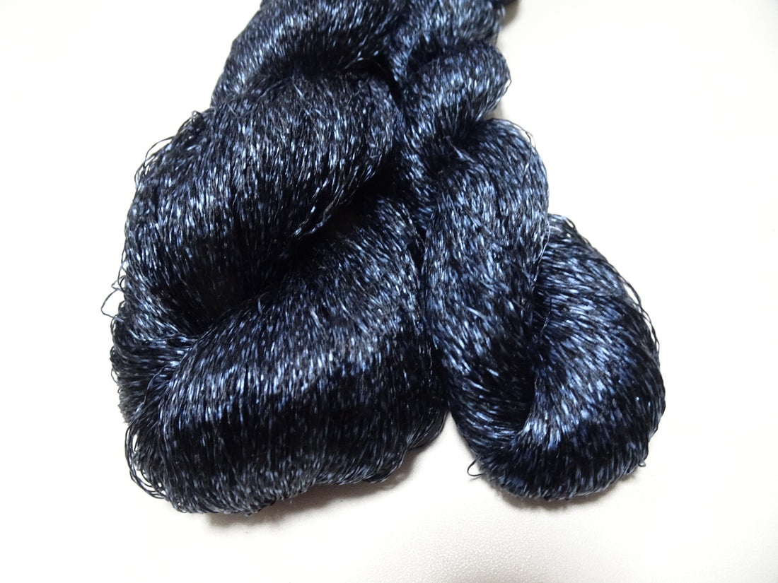 Japanese Vintage Super Rare Indigo Mud Dyeing Kasuri loose Twisted Silk Thread 2sets Embroidery & weave 13621