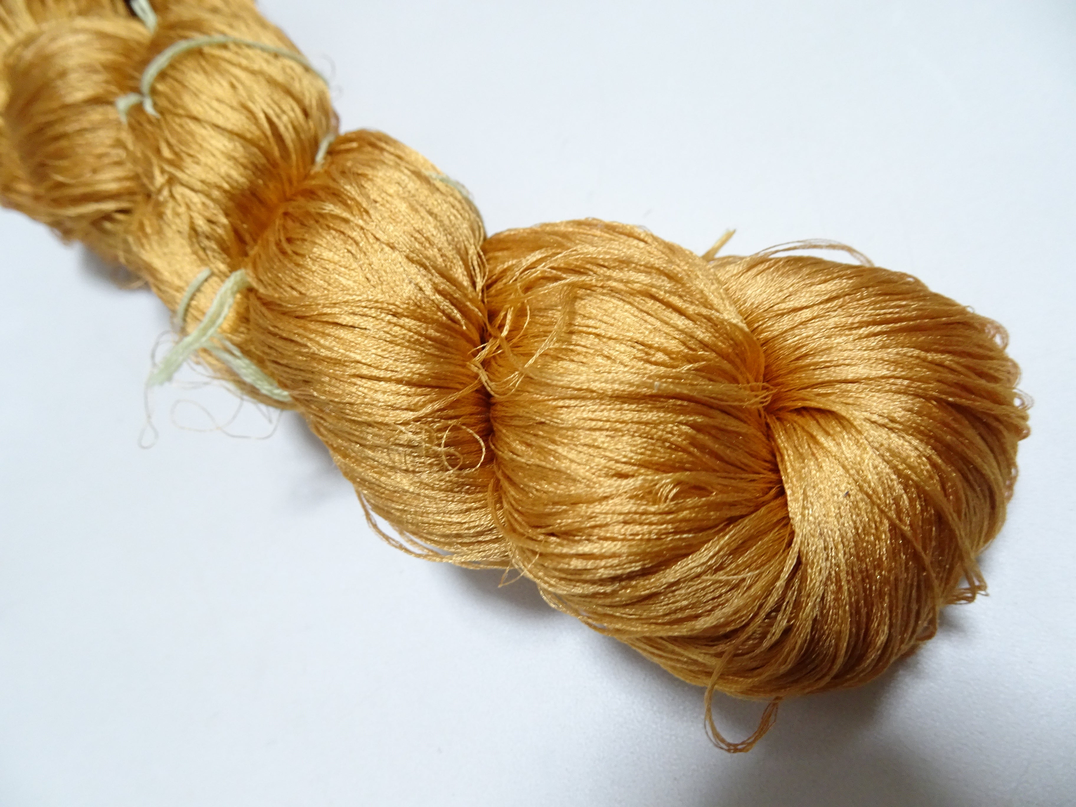 Japanese Vintage 6 Loose-Twist Silk Threads 19359