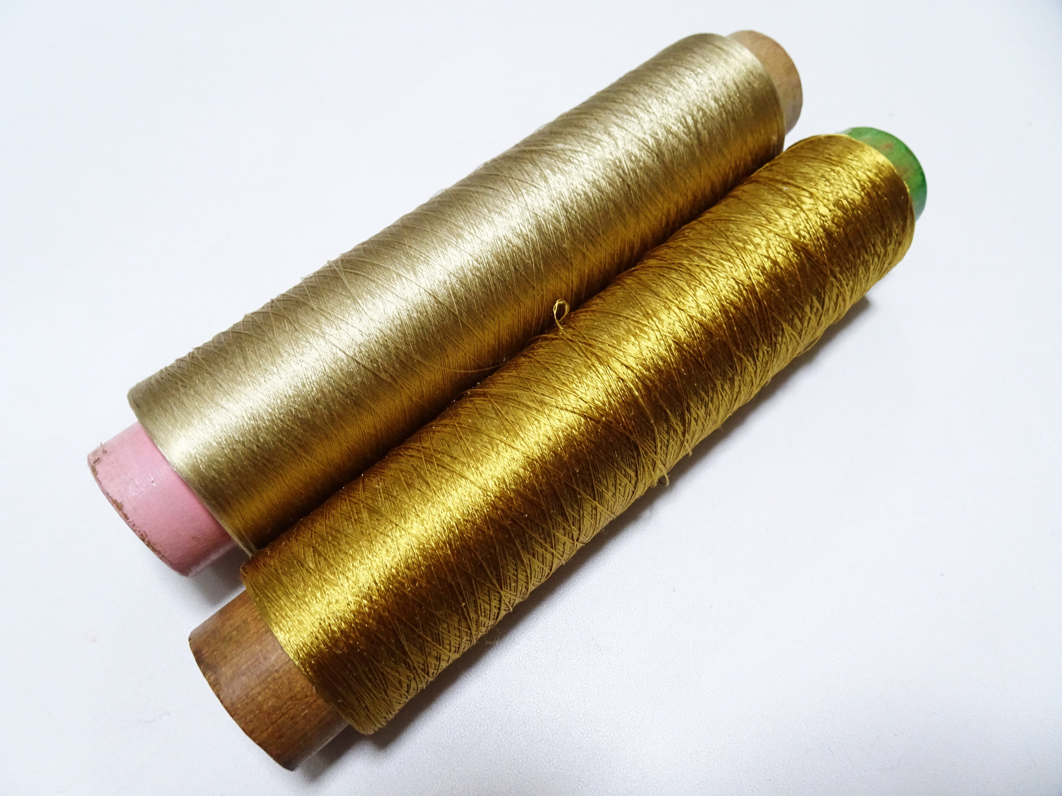 Japanese Vintage Silk Thread & Woodn Spool 2sets Embroidery 18741