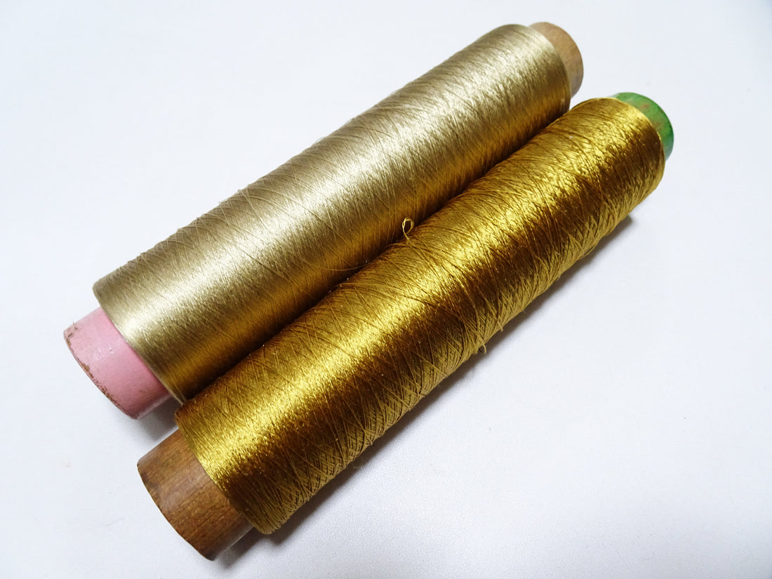 Japanese Vintage Silk Thread & Woodn Spool 2sets Embroidery 18741