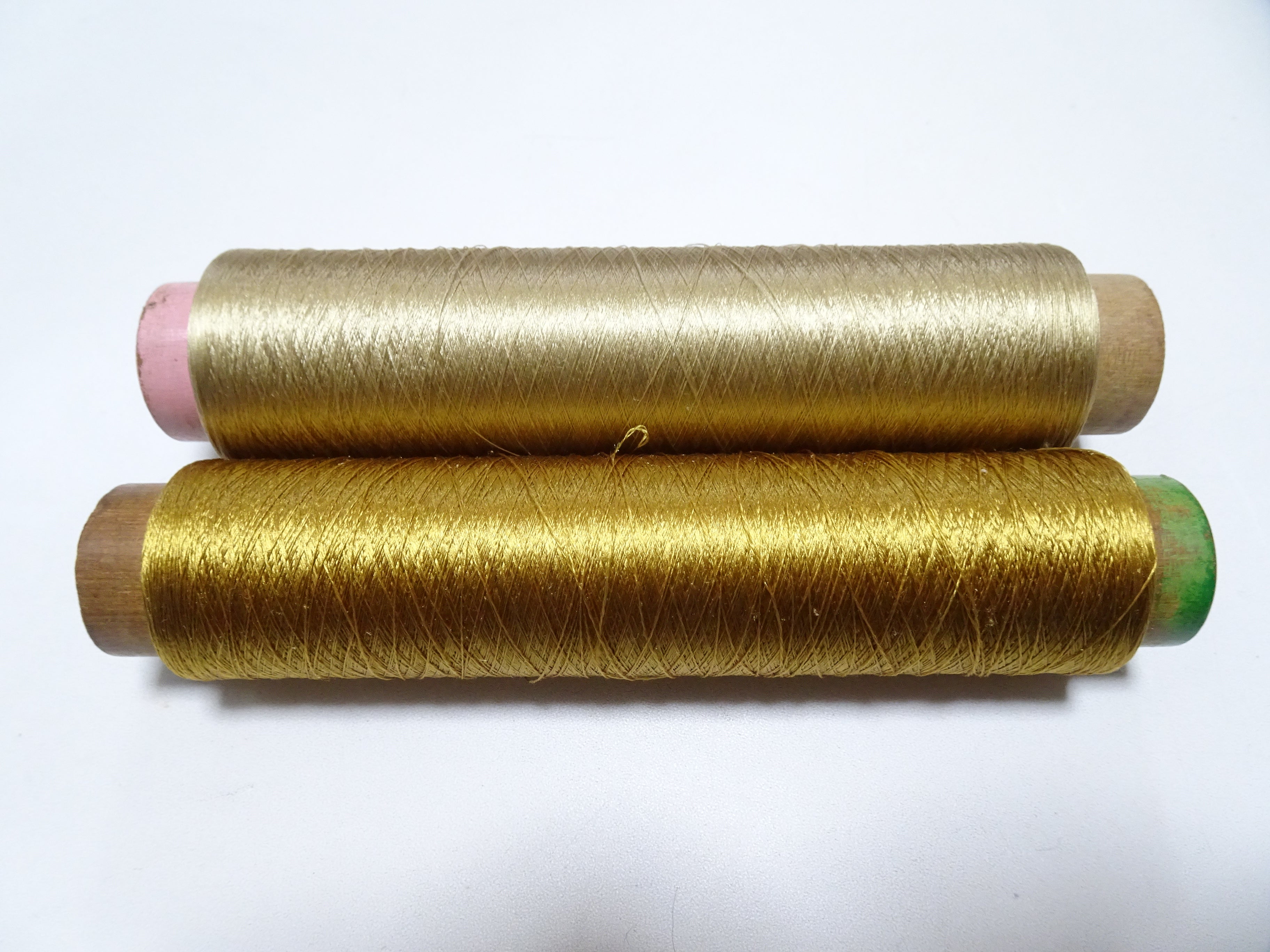 Japanese Vintage Silk Thread & Woodn Spool 2sets Embroidery 18741